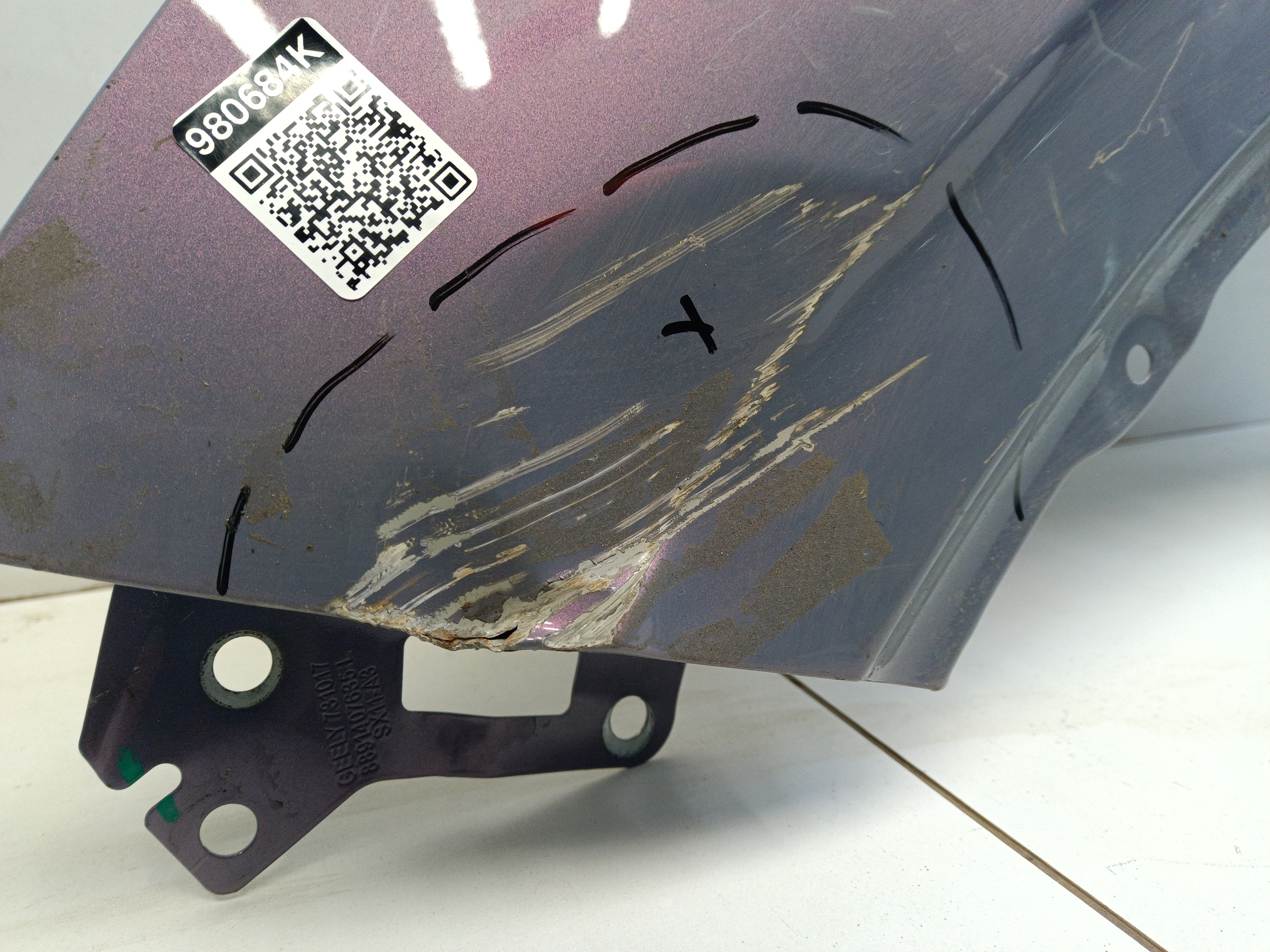 Крыло переднее левое Geely Coolray Restail