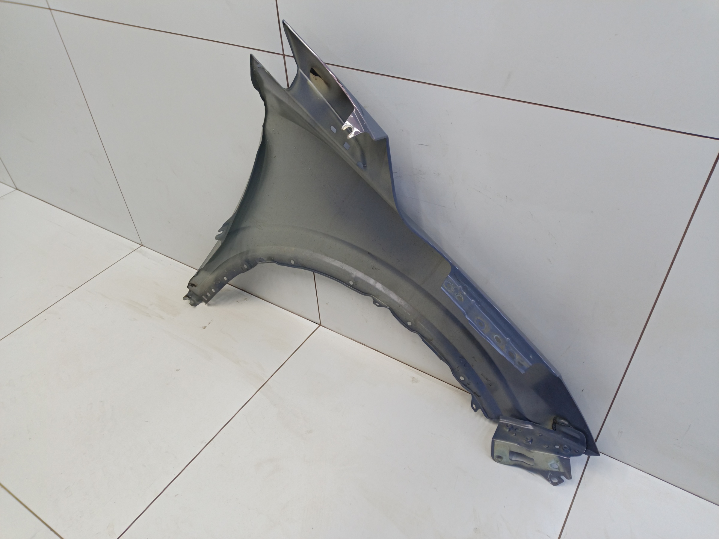 Крыло переднее левое Geely Coolray Restail