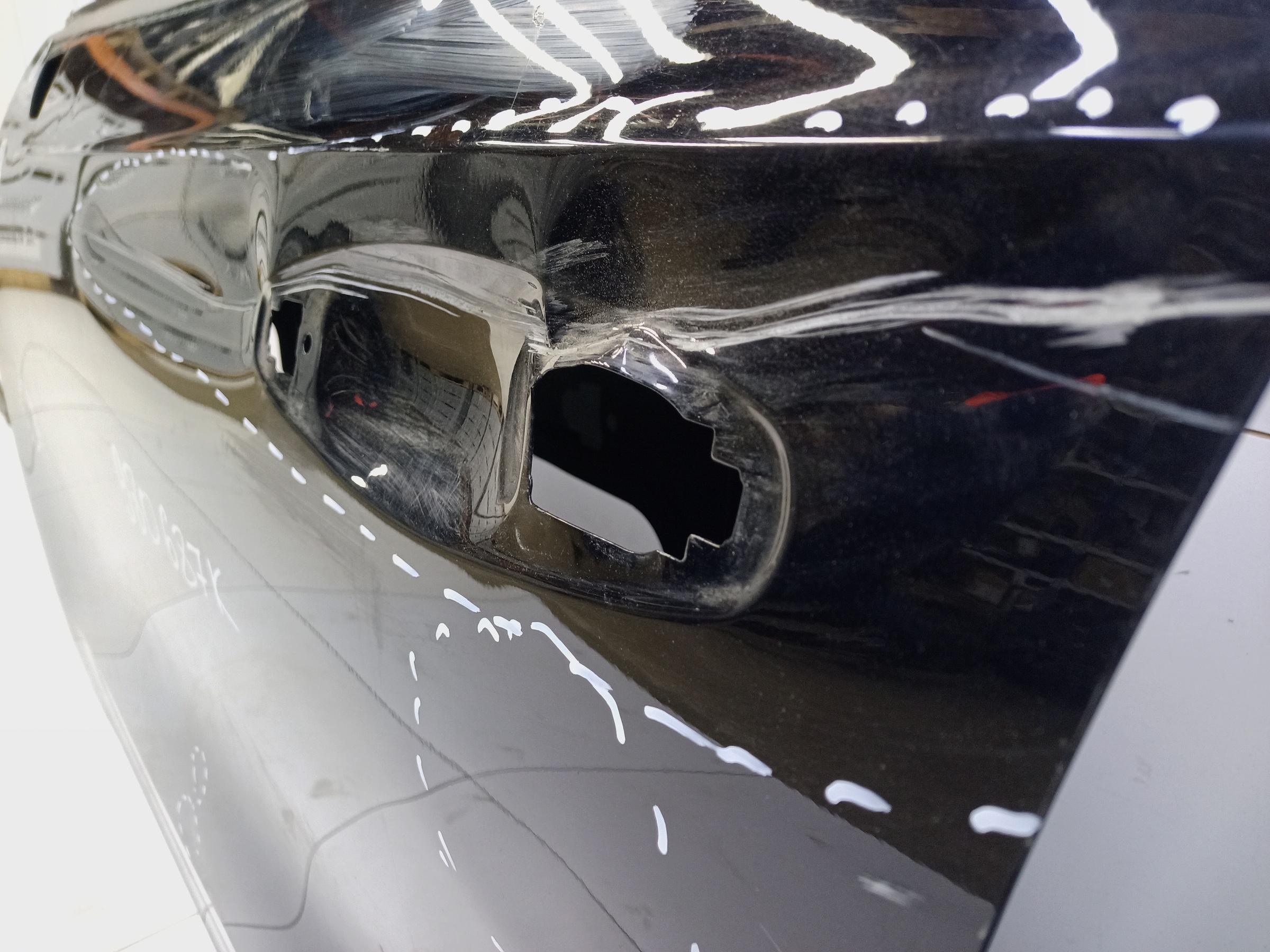 Дверь передняя левая Haval Jolion Restail