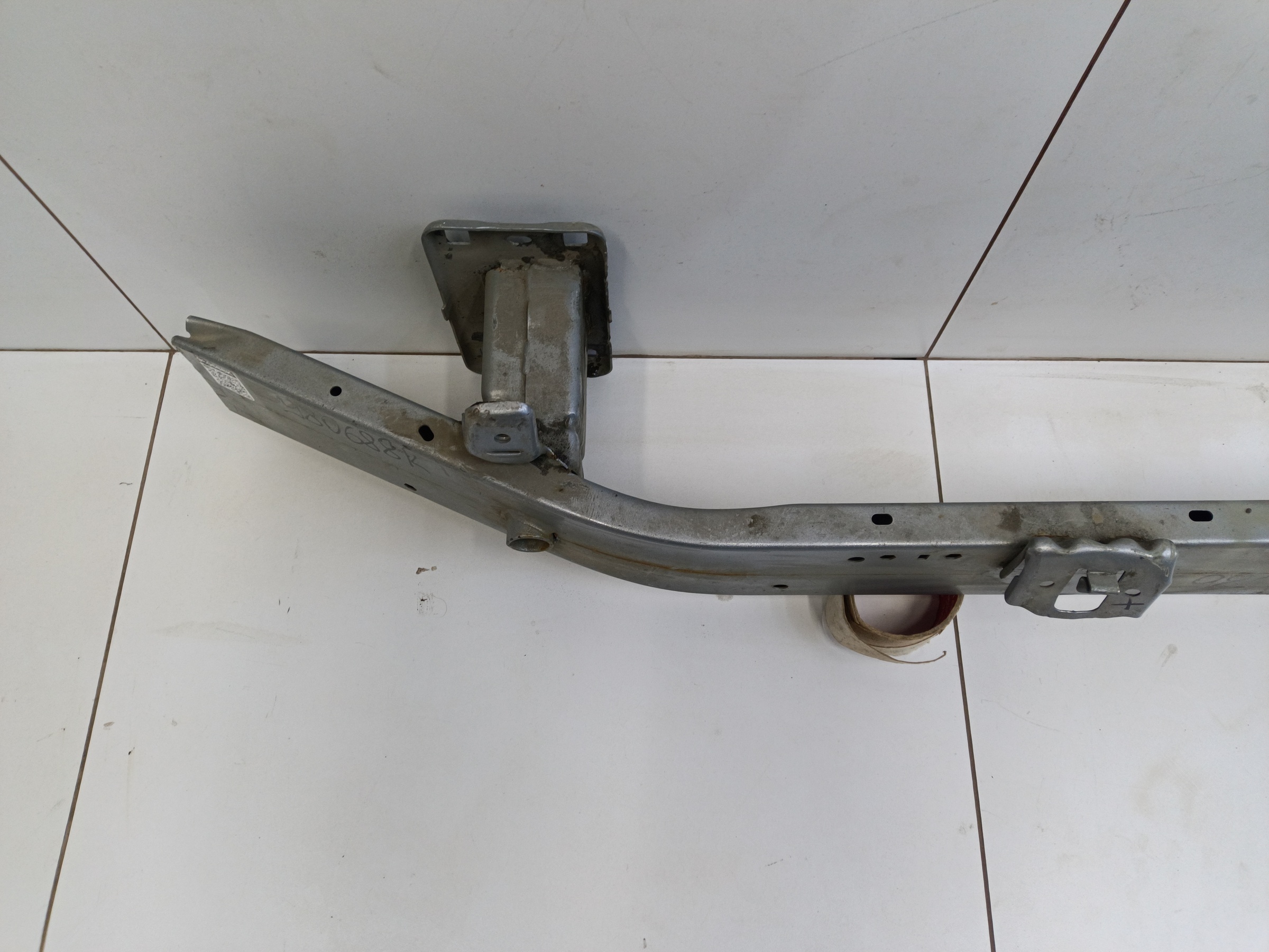 Усилитель переднего бампера Haval Jolion