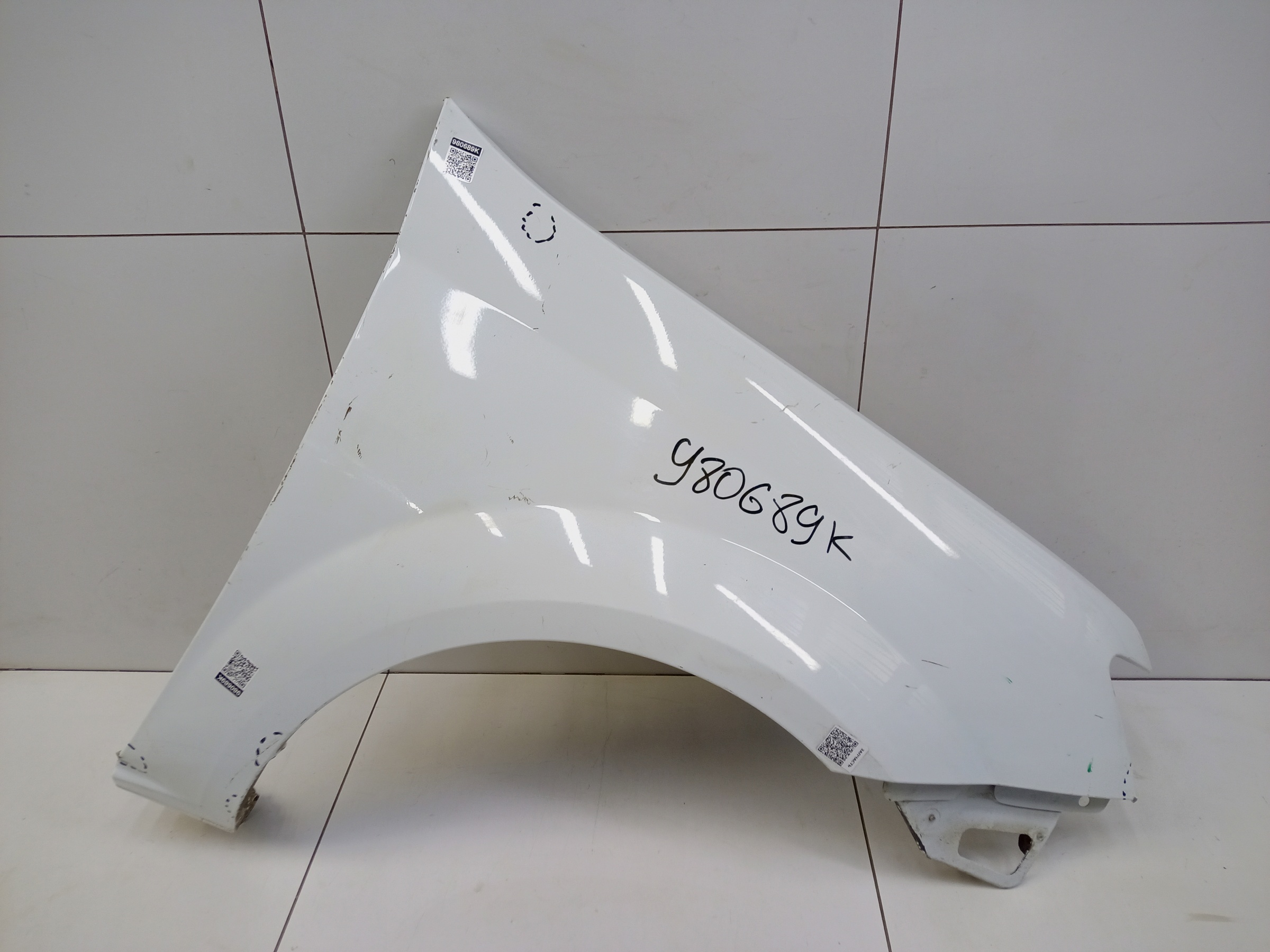 Крыло переднее правое Lada Largus 1 Restail