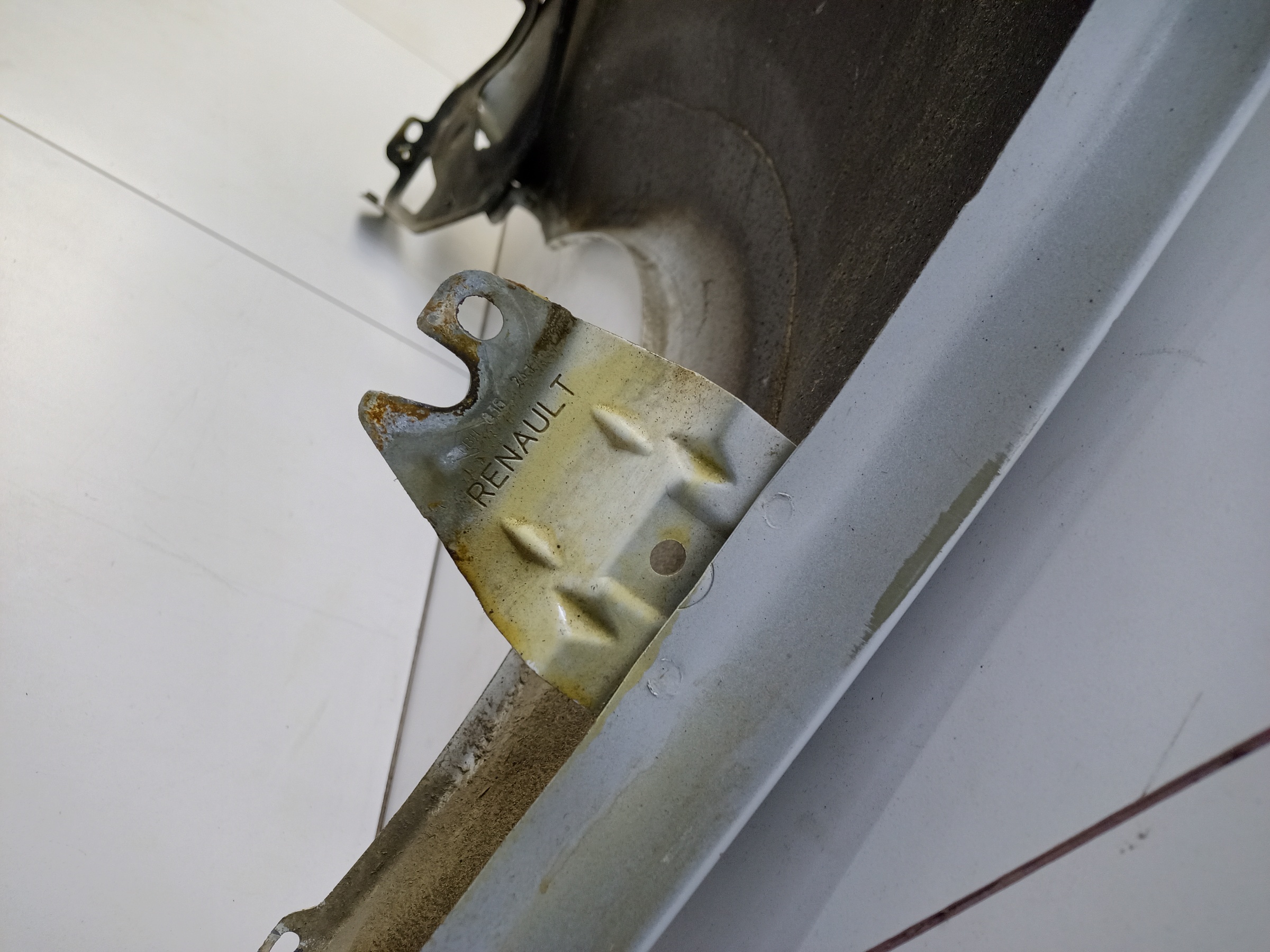 Крыло переднее правое Lada Largus 1 Restail