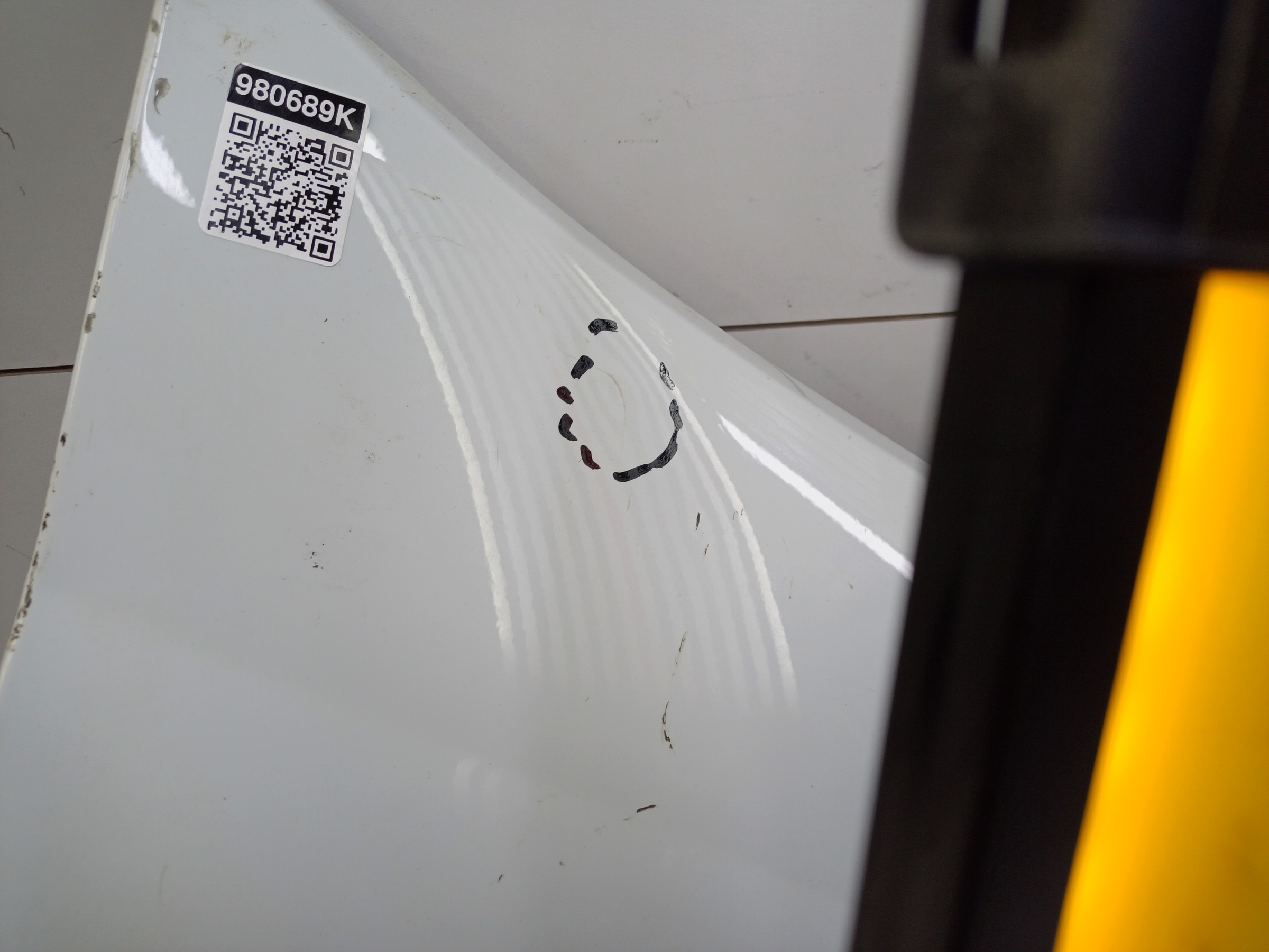 Крыло переднее правое Lada Largus 1 Restail