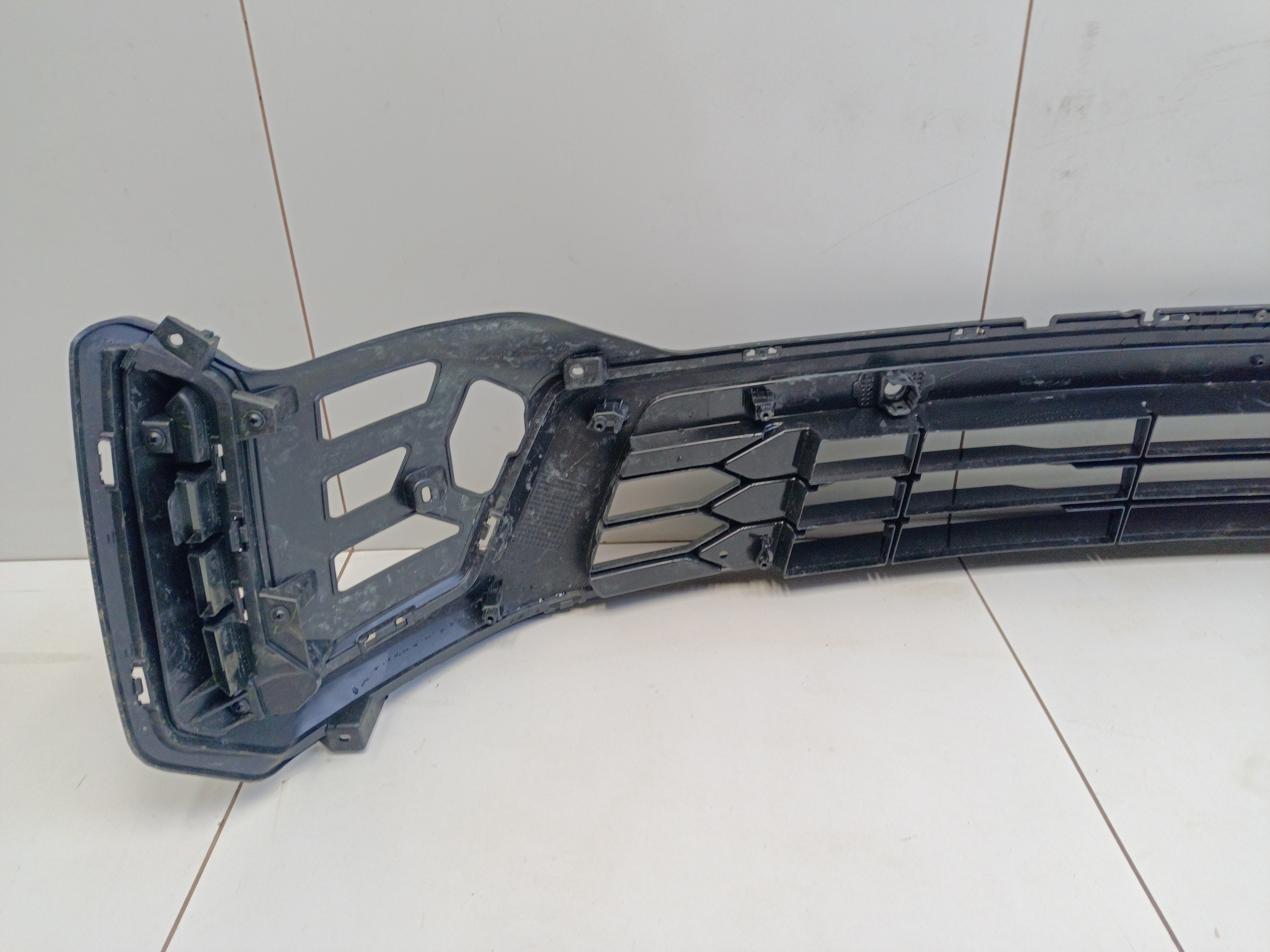 Решётка переднего бампера Kia Sorento 4