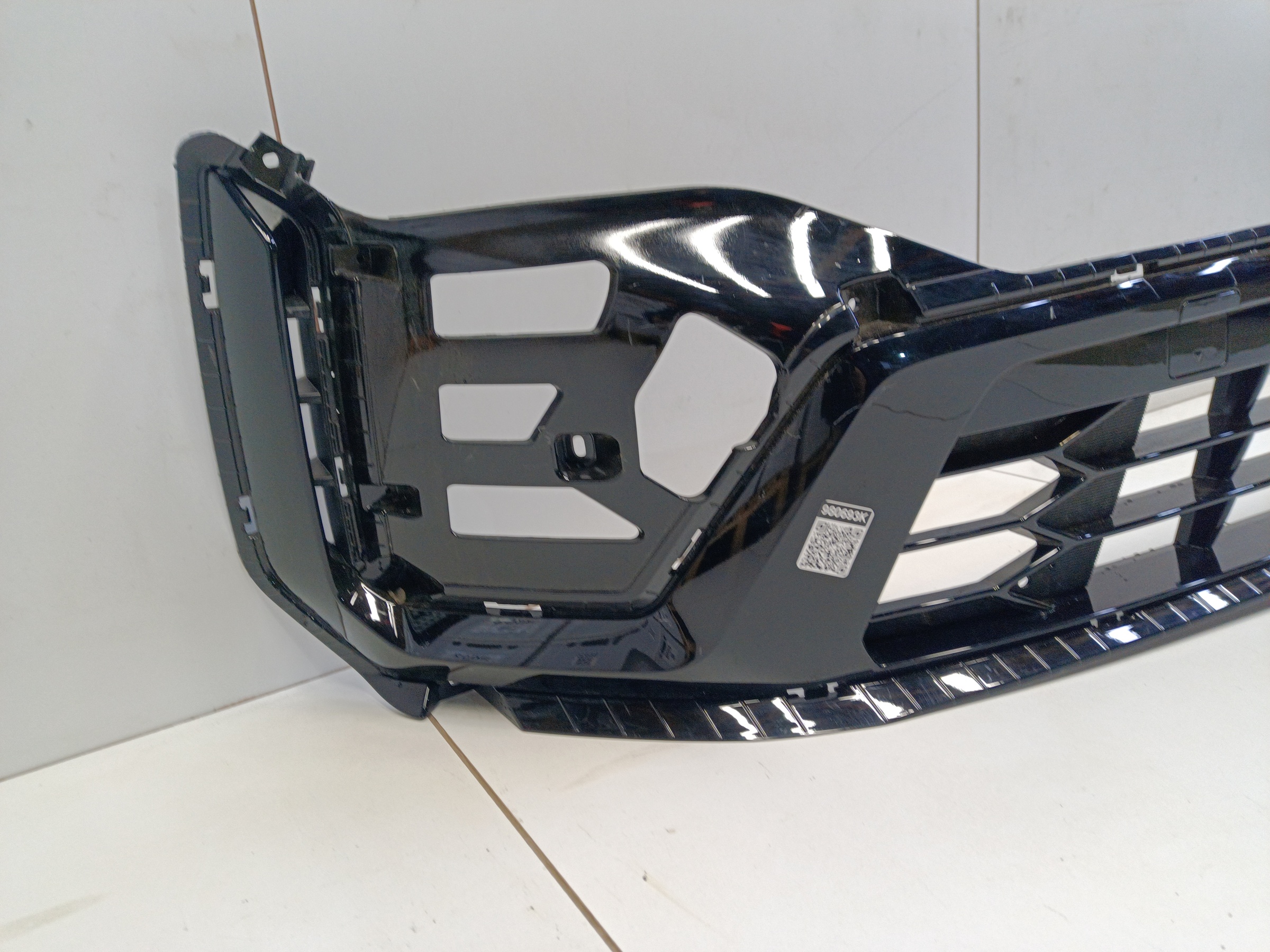 Решётка переднего бампера Kia Sorento 4