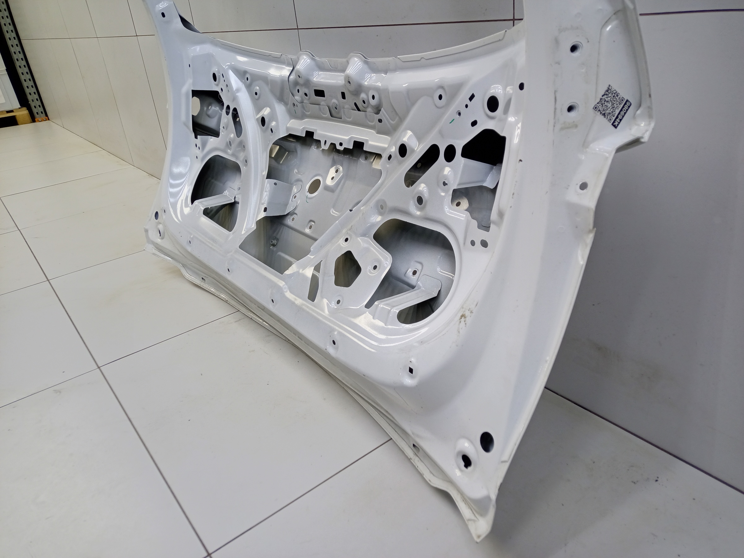 Крышка багажника Geely Coolray Restail