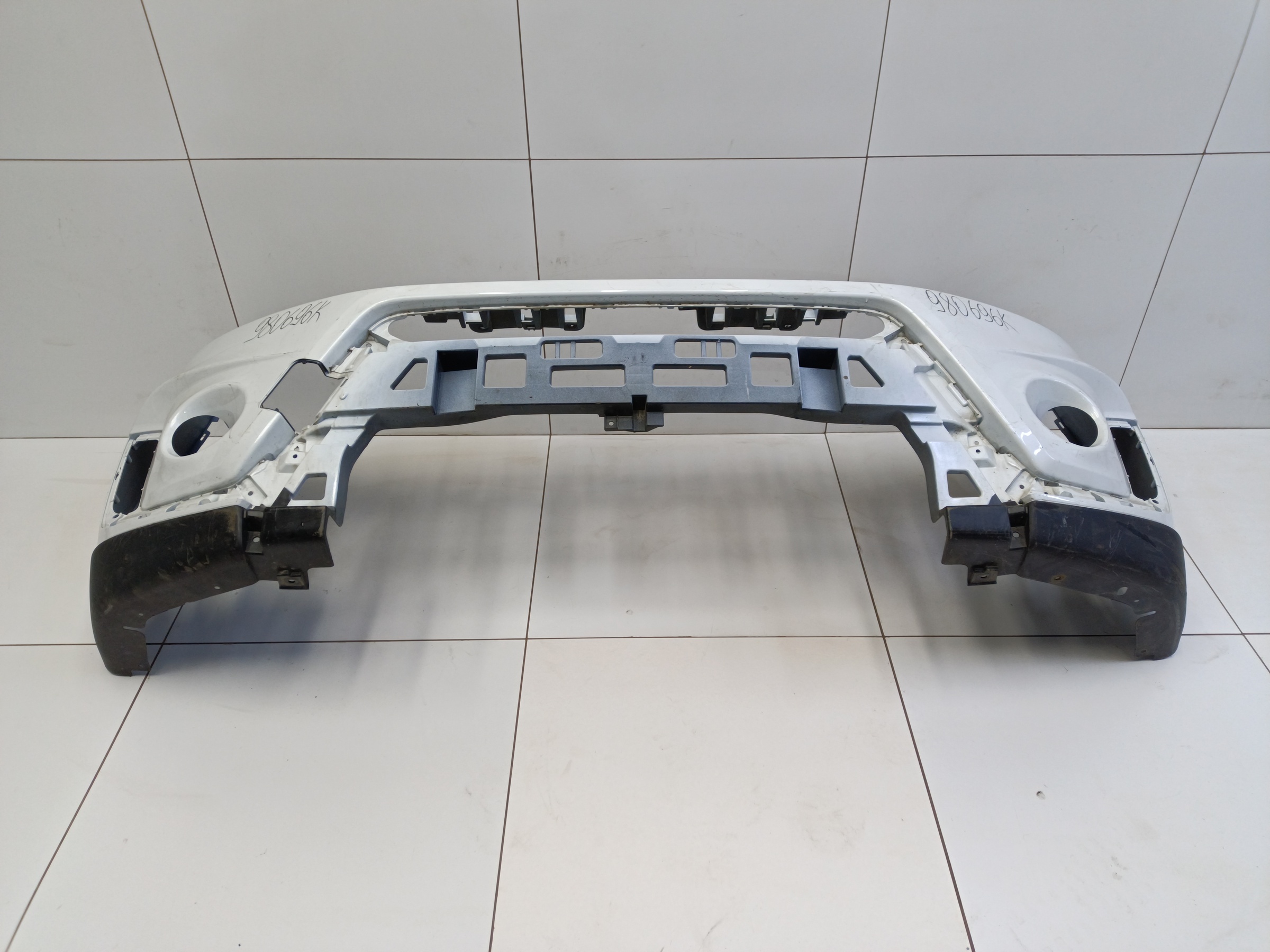 Бампер передний Suzuki Vitara 2 Restail