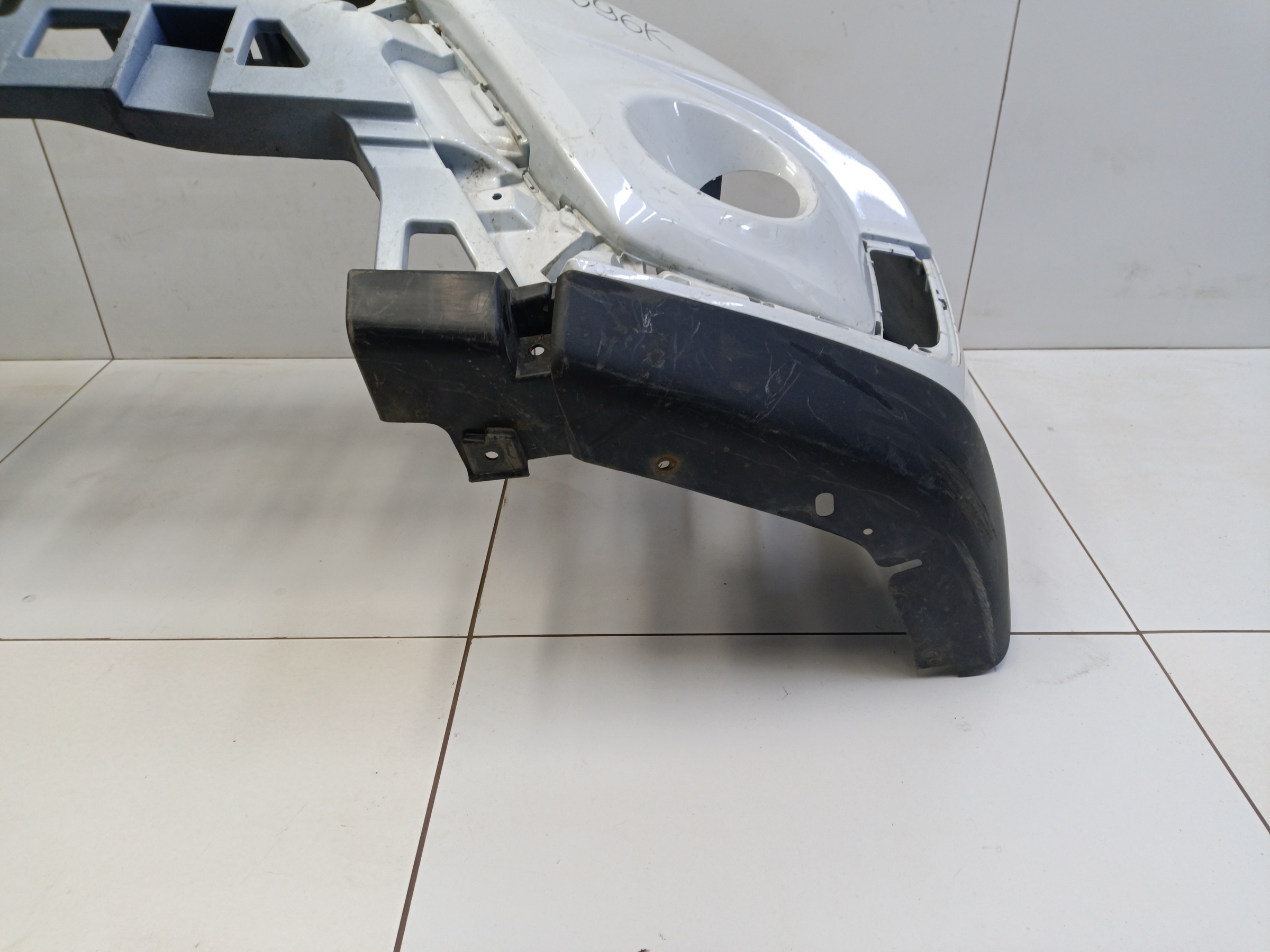 Бампер передний Suzuki Vitara 2 Restail