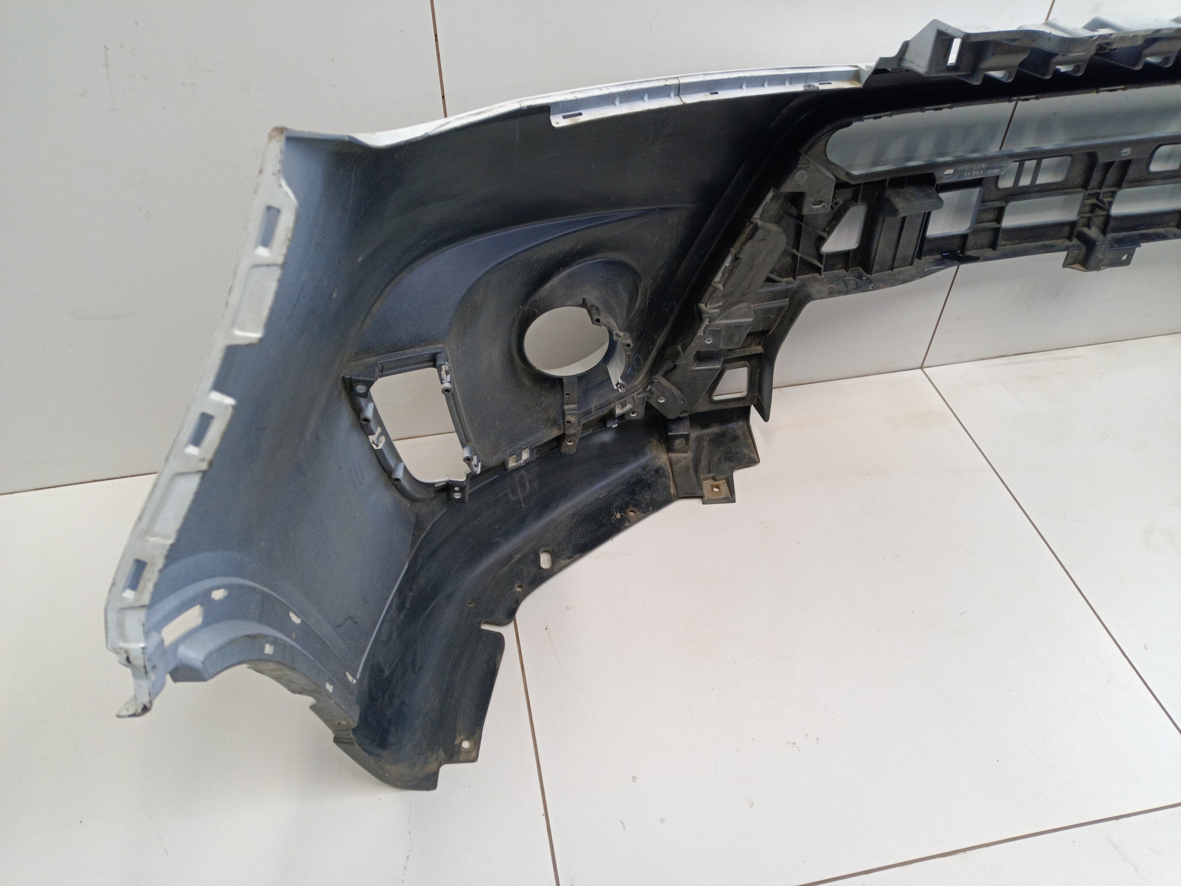 Бампер передний Suzuki Vitara 2 Restail