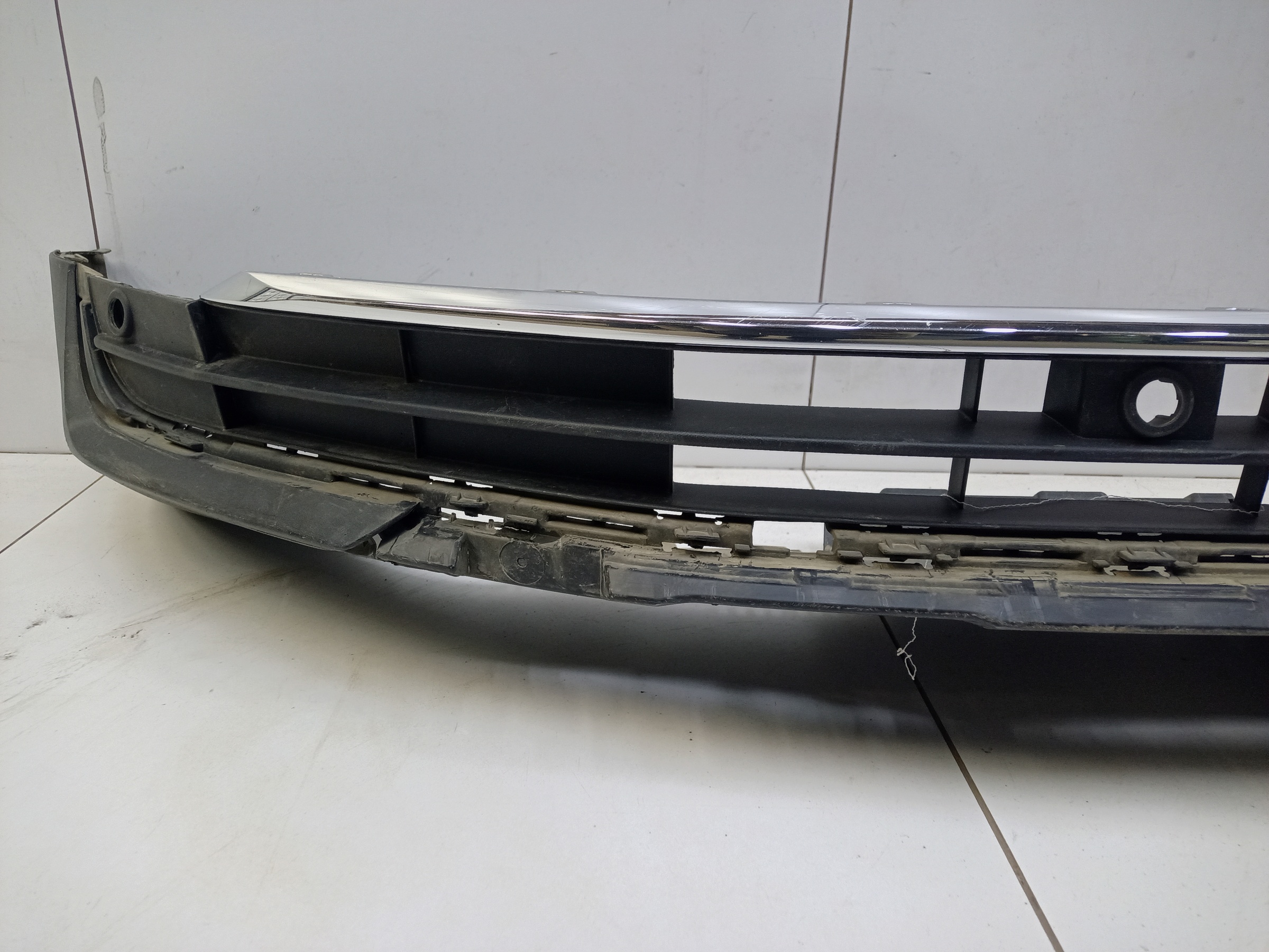 Юбка переднего бампера Volkswagen Tiguan 2 Restail