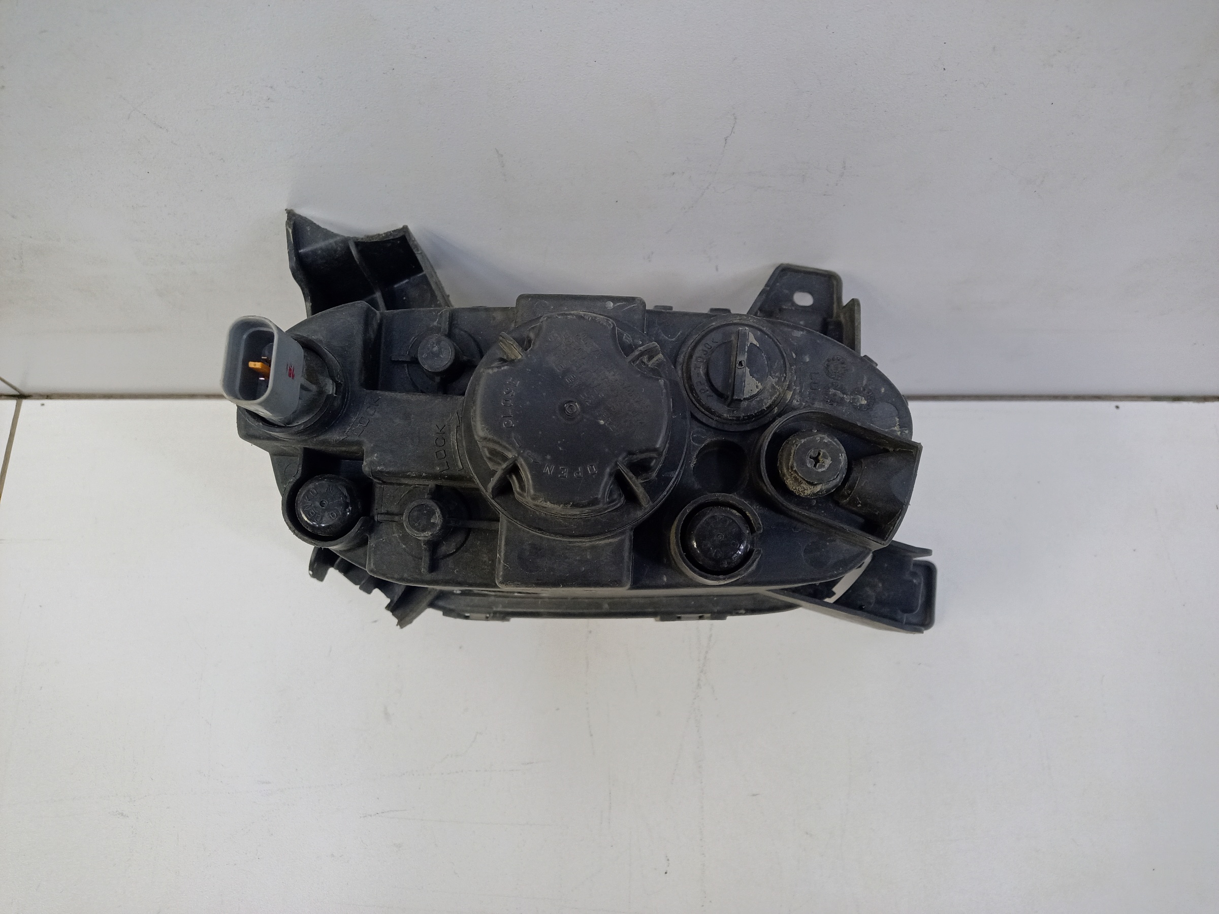 Фара ПТФ передняя правая Kia Seltos LED