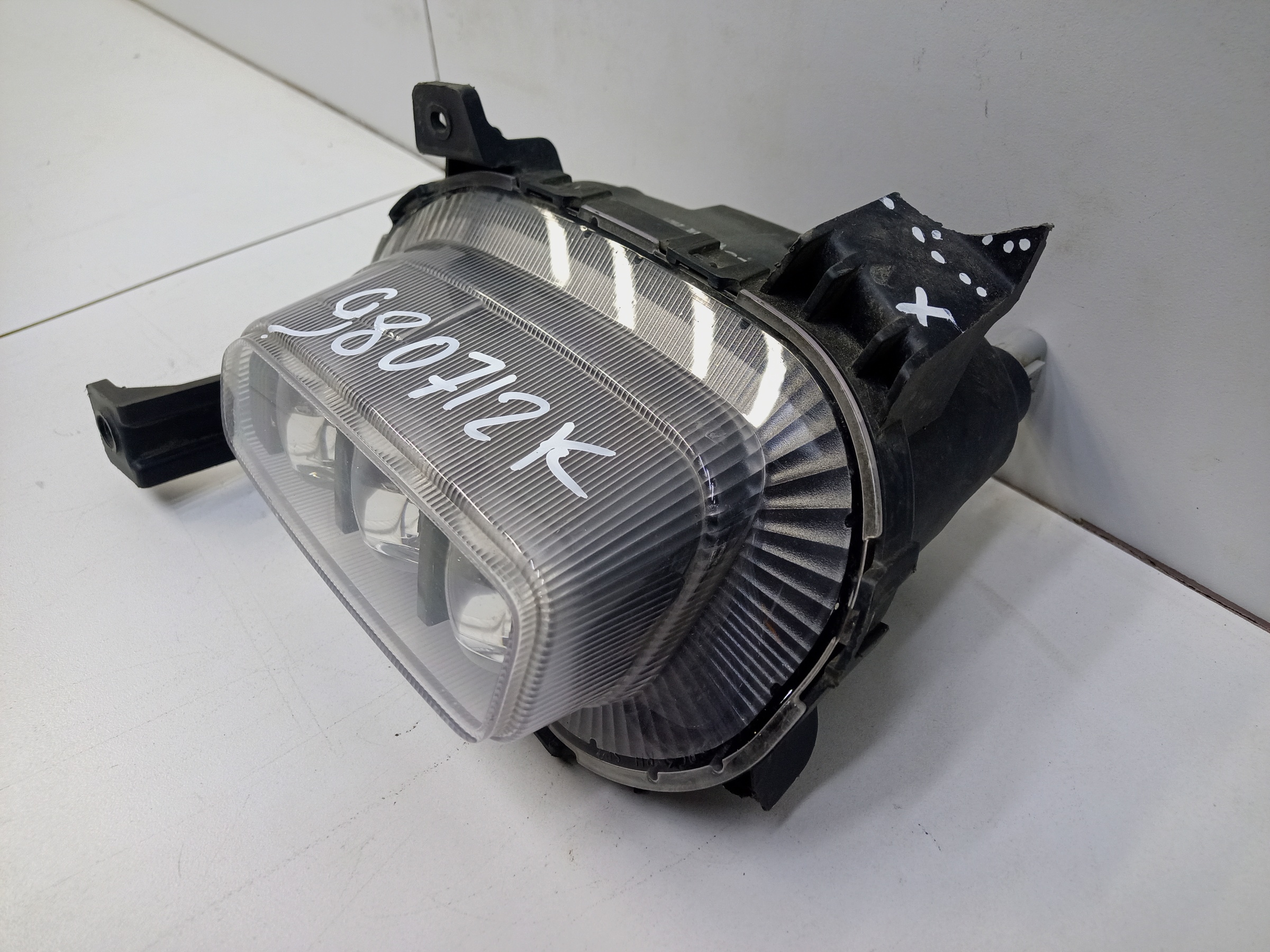 Фара ПТФ передняя правая Kia Seltos LED