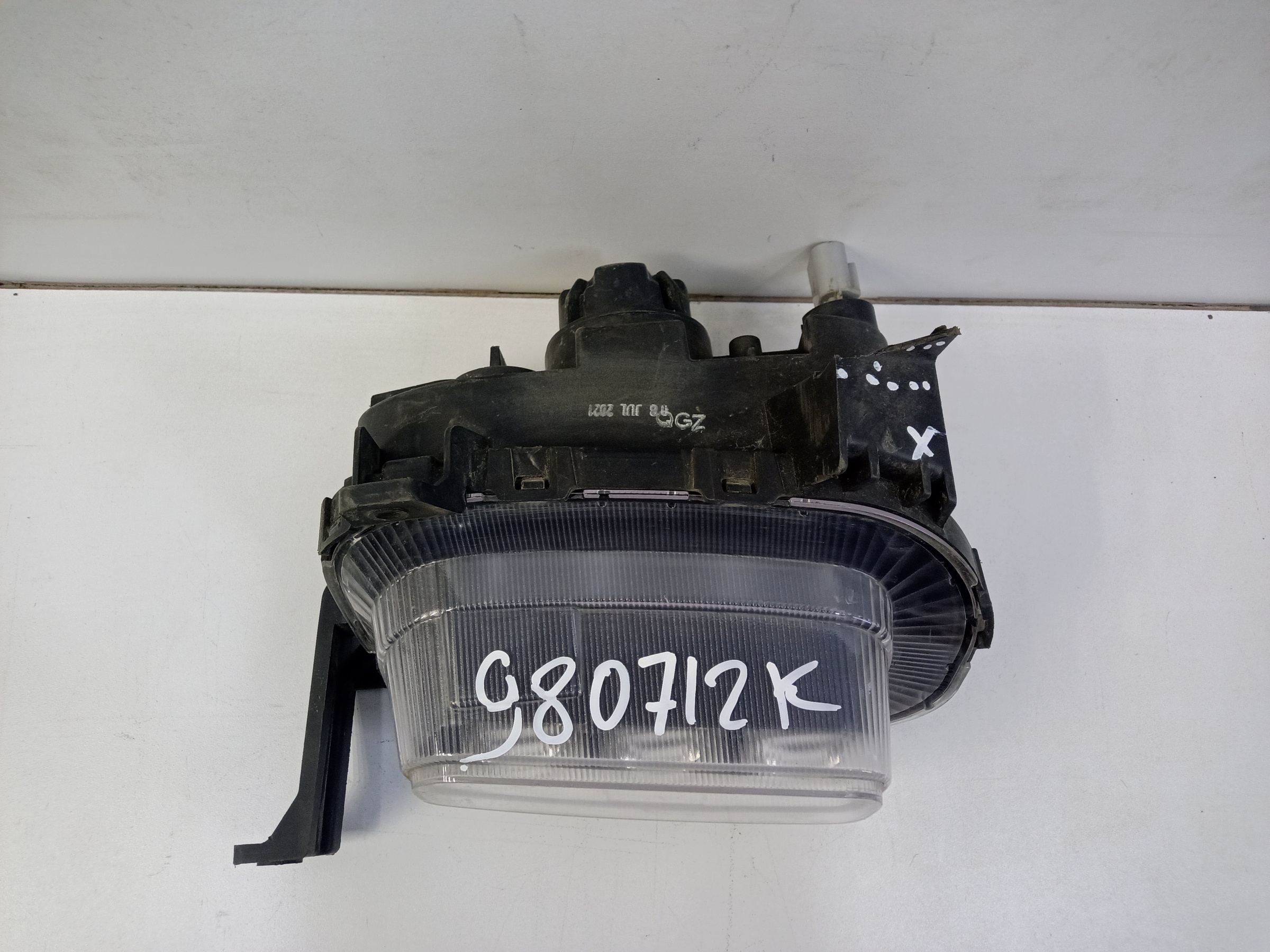 Фара ПТФ передняя правая Kia Seltos LED