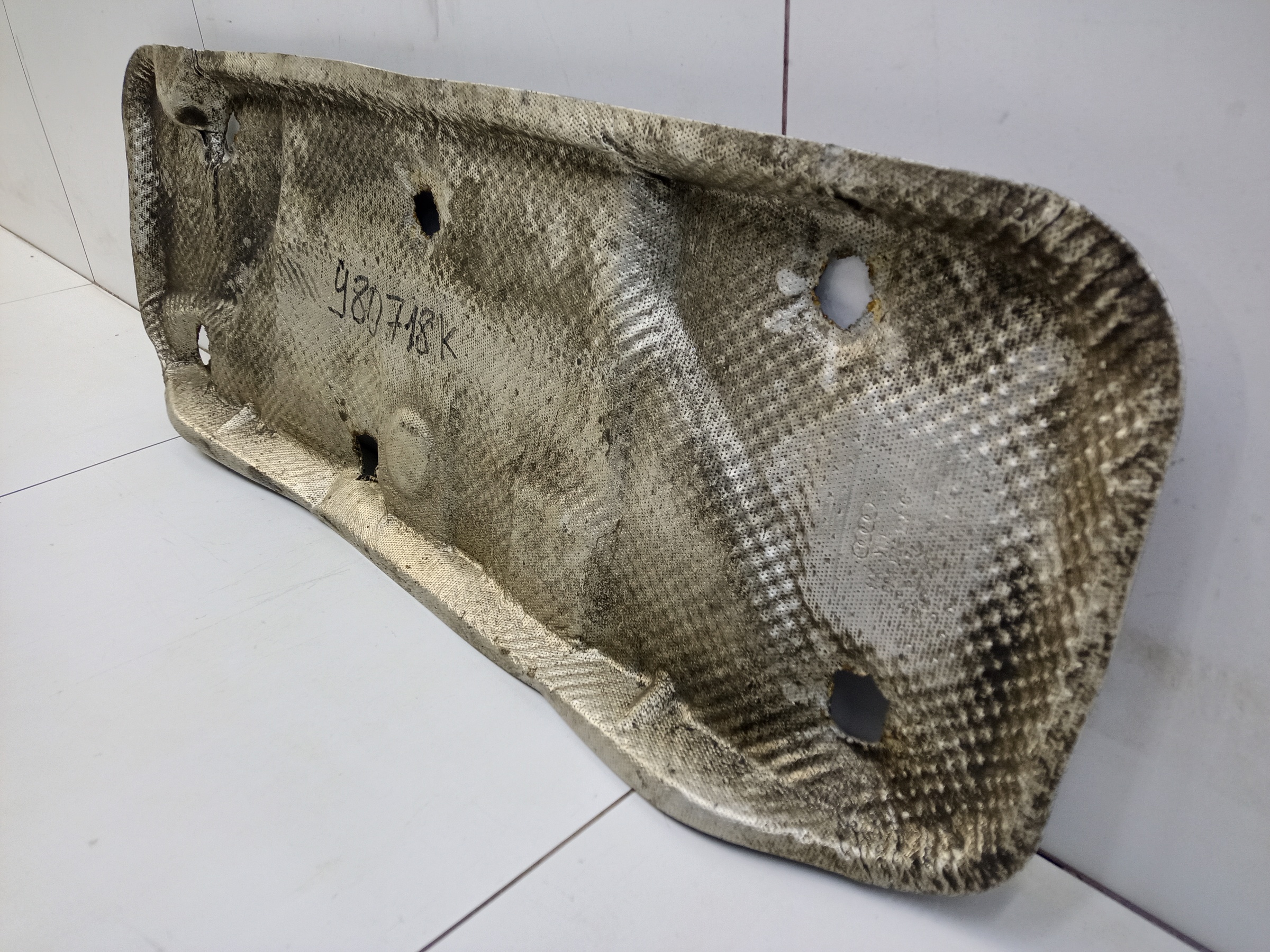 Экран теплозащитный Audi Q5 2