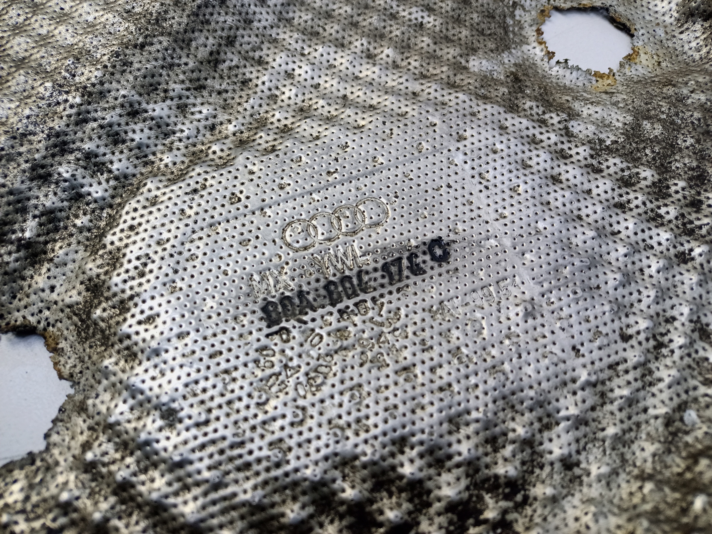 Экран теплозащитный Audi Q5 2