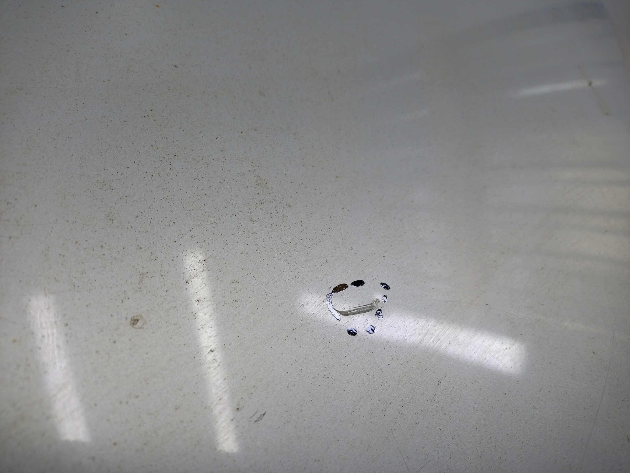 Крышка багажника Lada Granta Sedan 1