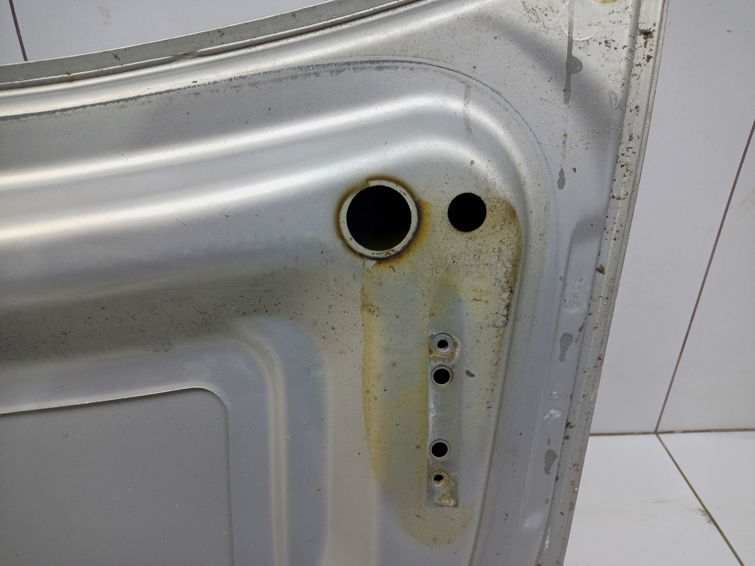 Крышка багажника Lada Granta Sedan 1