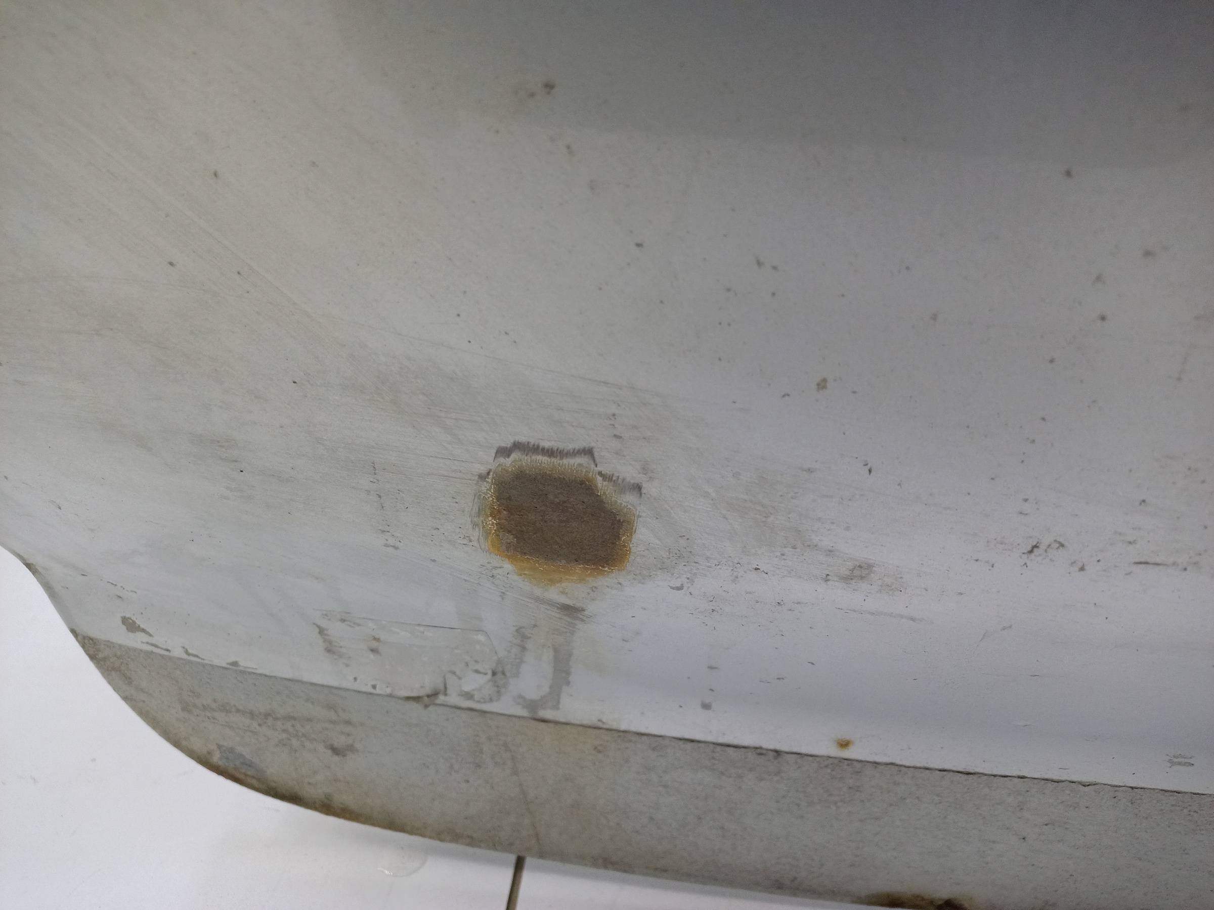 Крышка багажника Lada Granta Sedan 1