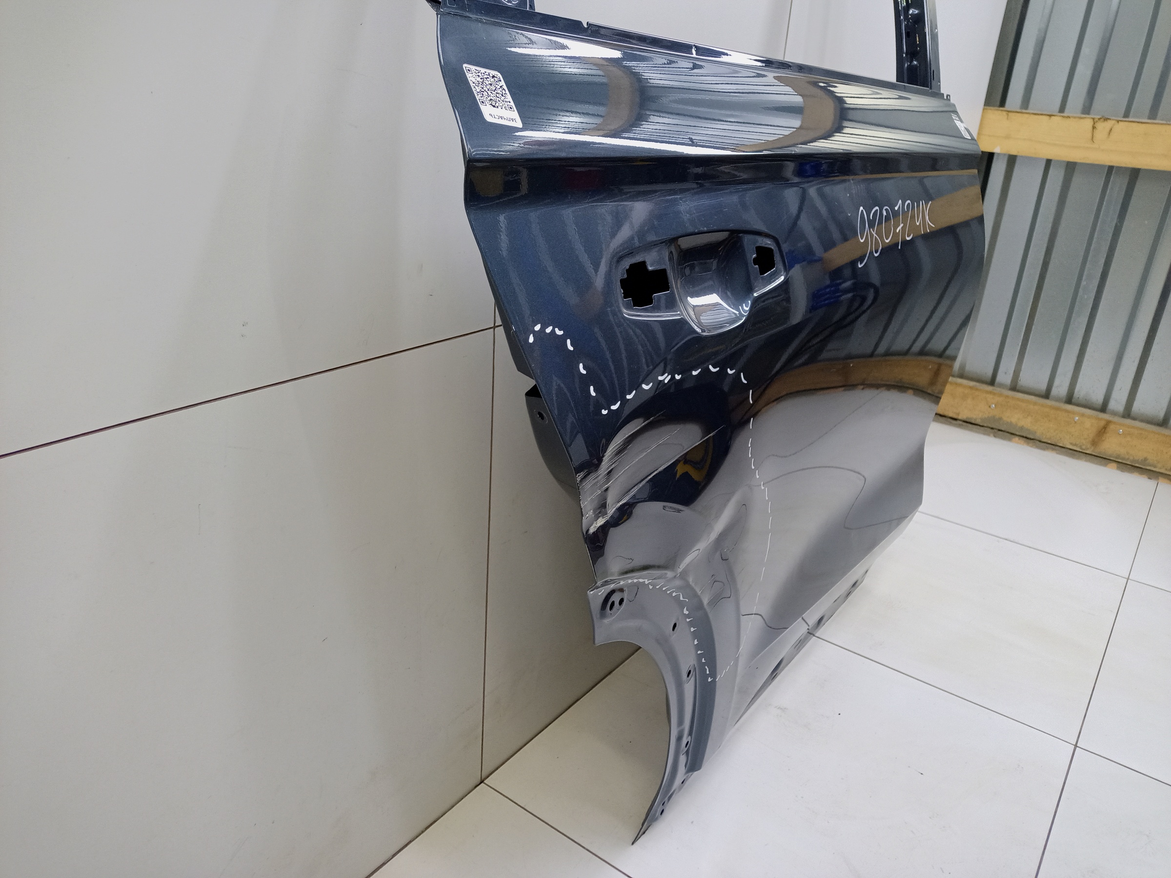 Дверь задняя правая Geely Monjaro