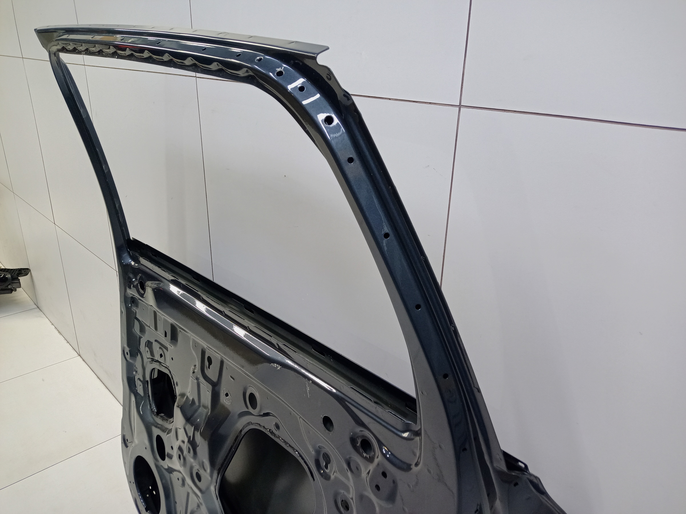 Дверь задняя правая Geely Monjaro