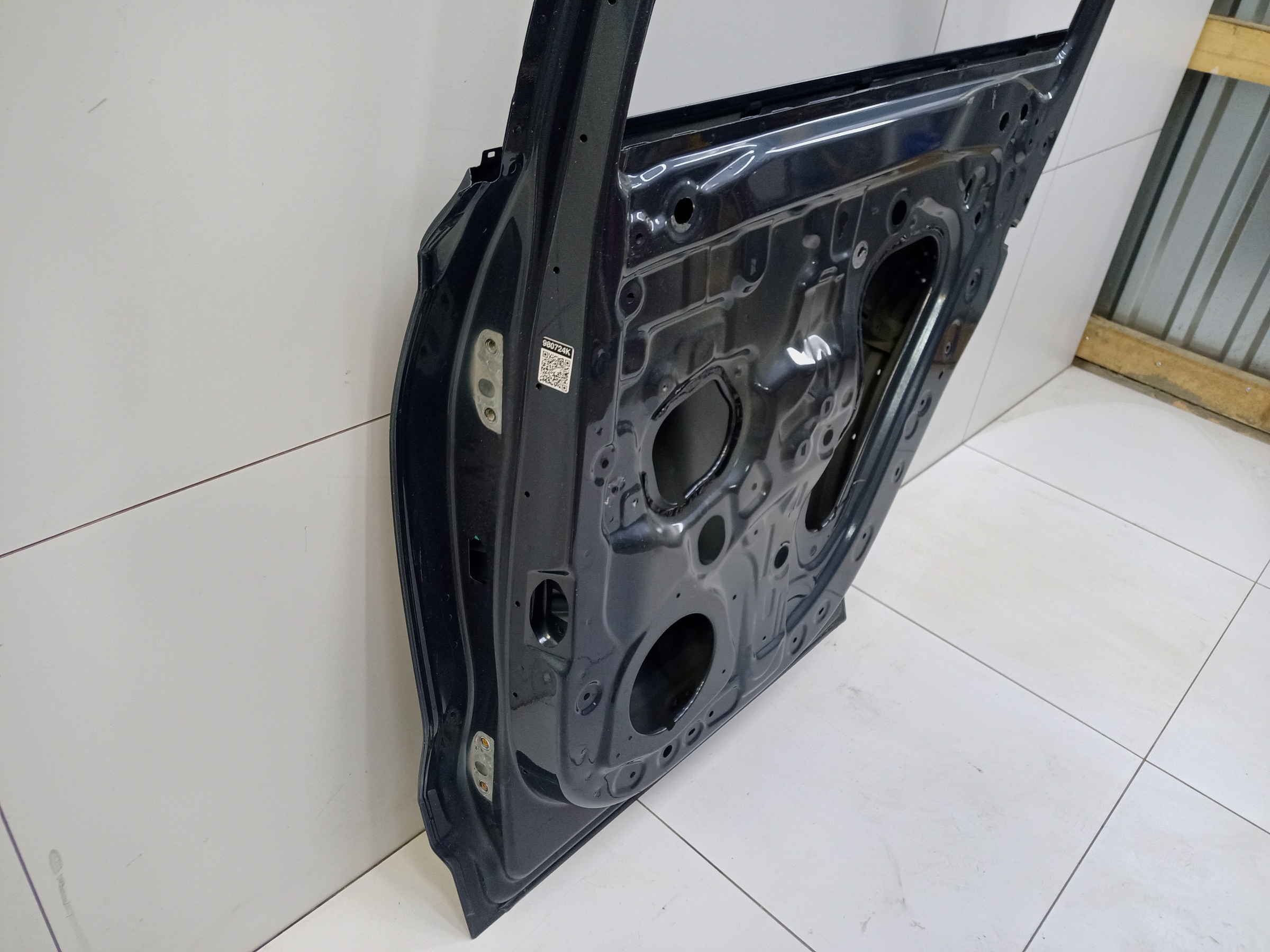 Дверь задняя правая Geely Monjaro