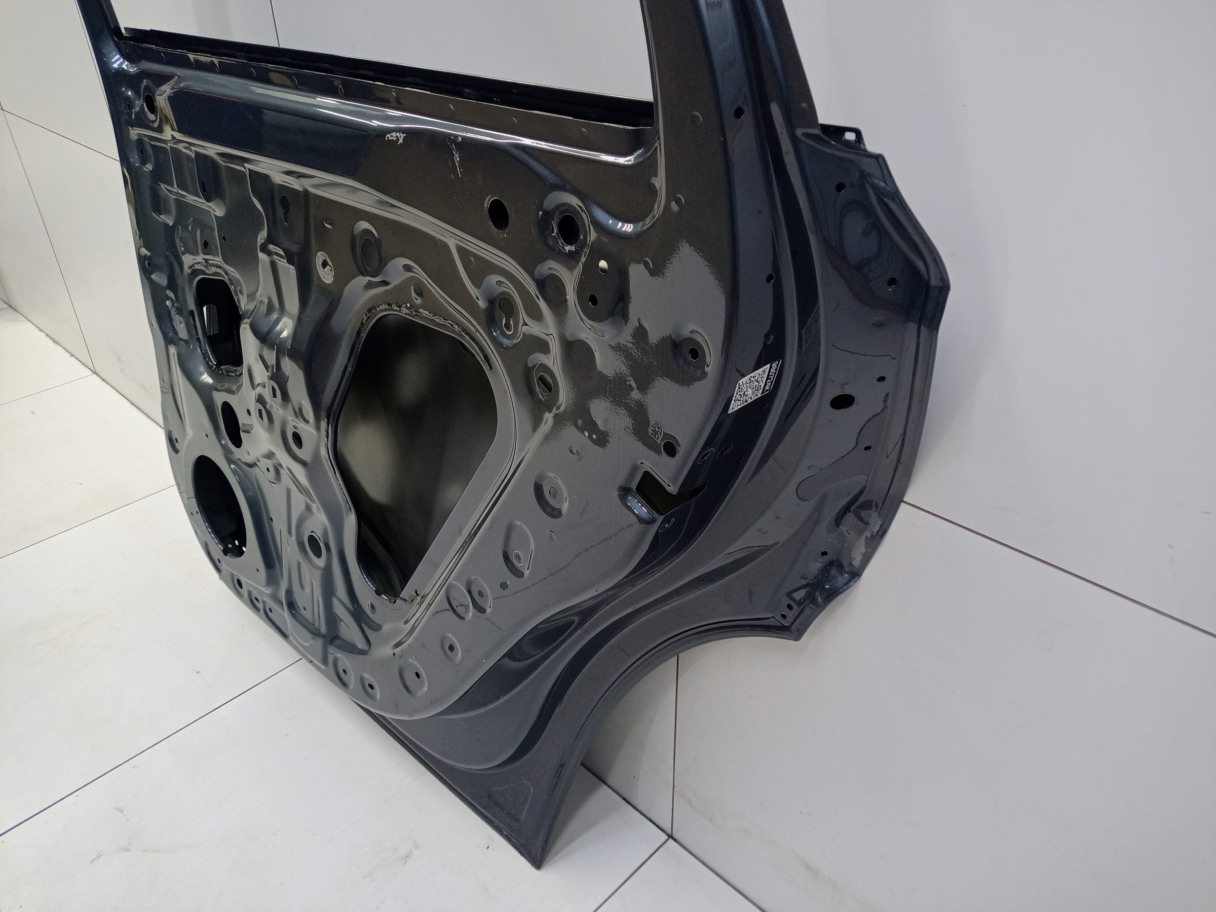 Дверь задняя правая Geely Monjaro