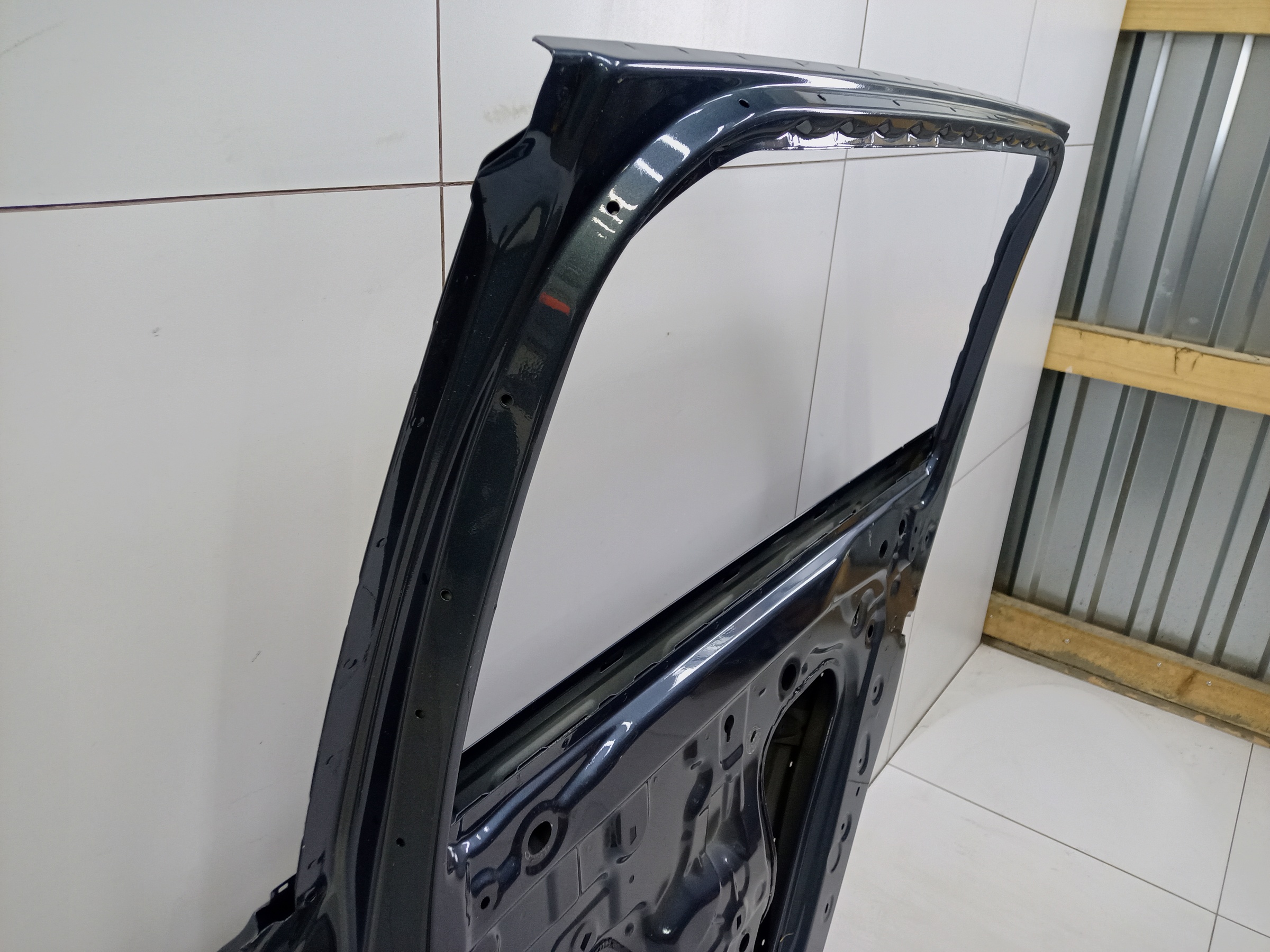 Дверь задняя правая Geely Monjaro