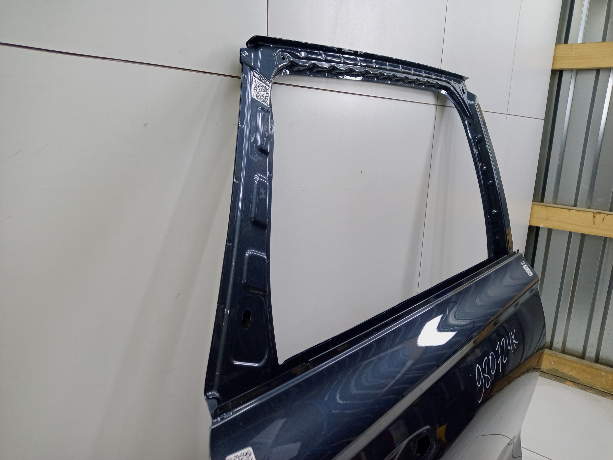 Дверь задняя правая Geely Monjaro