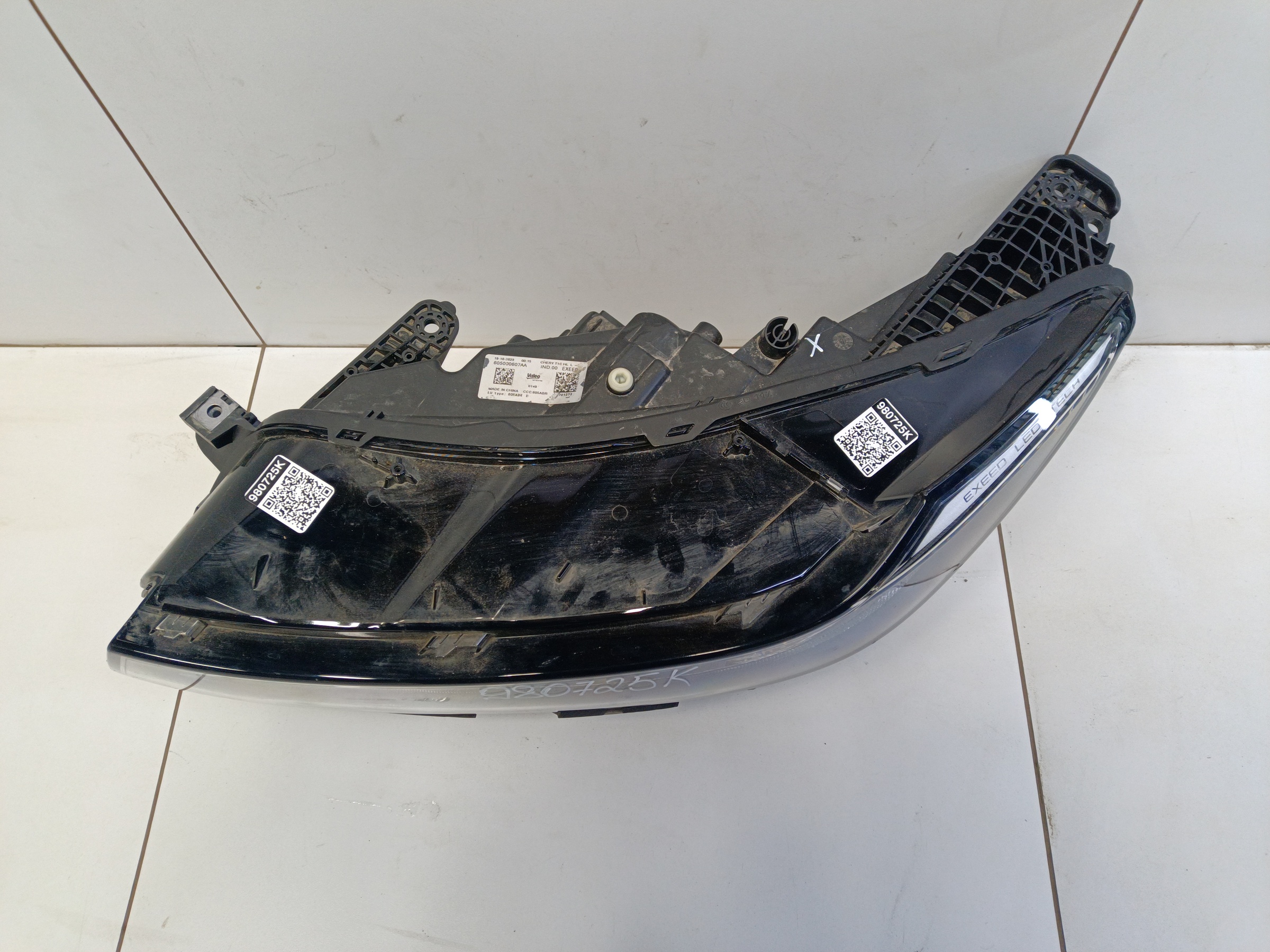 Фара передняя левая Exeed LX LED