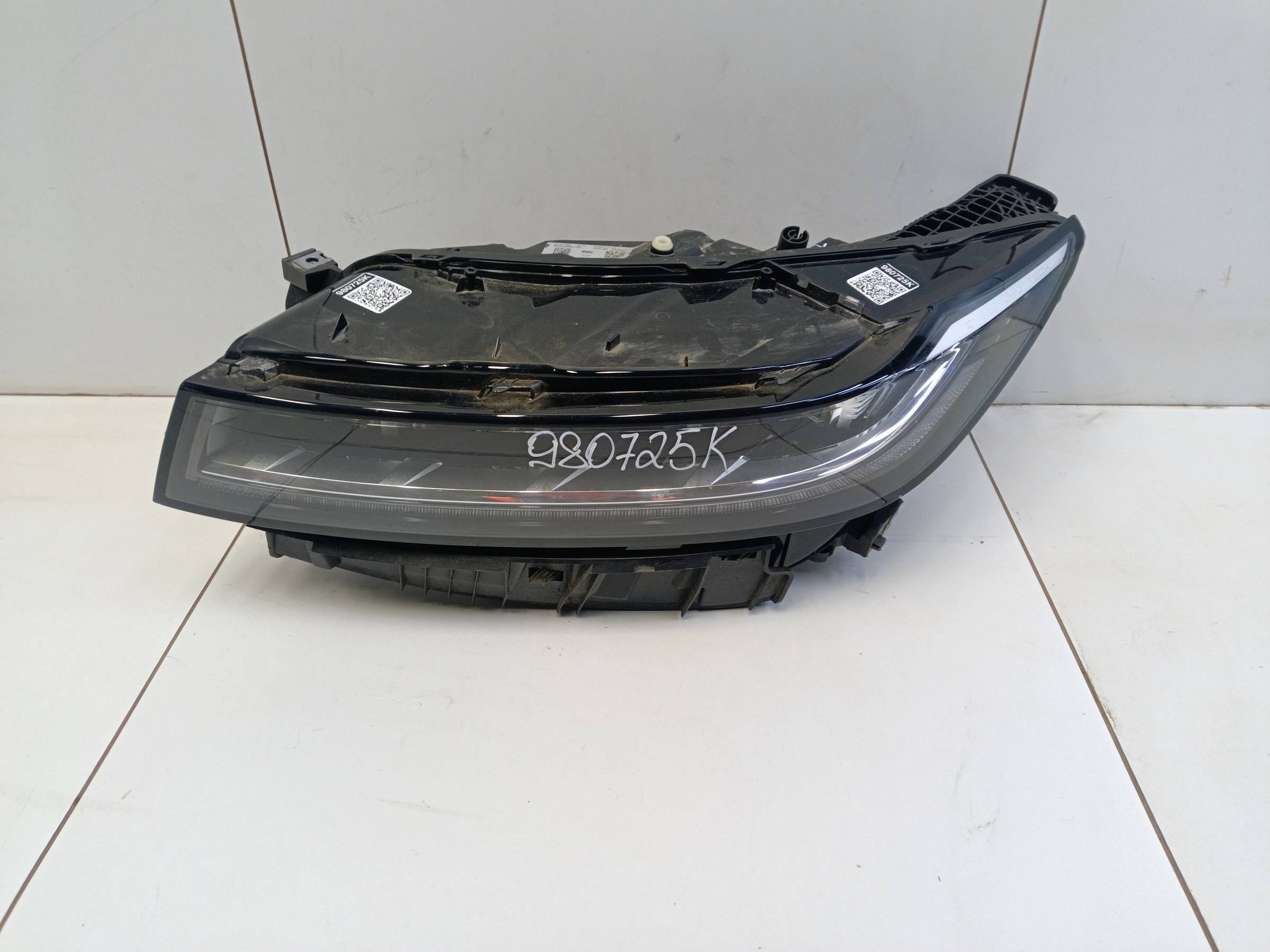 Фара передняя левая Exeed LX LED