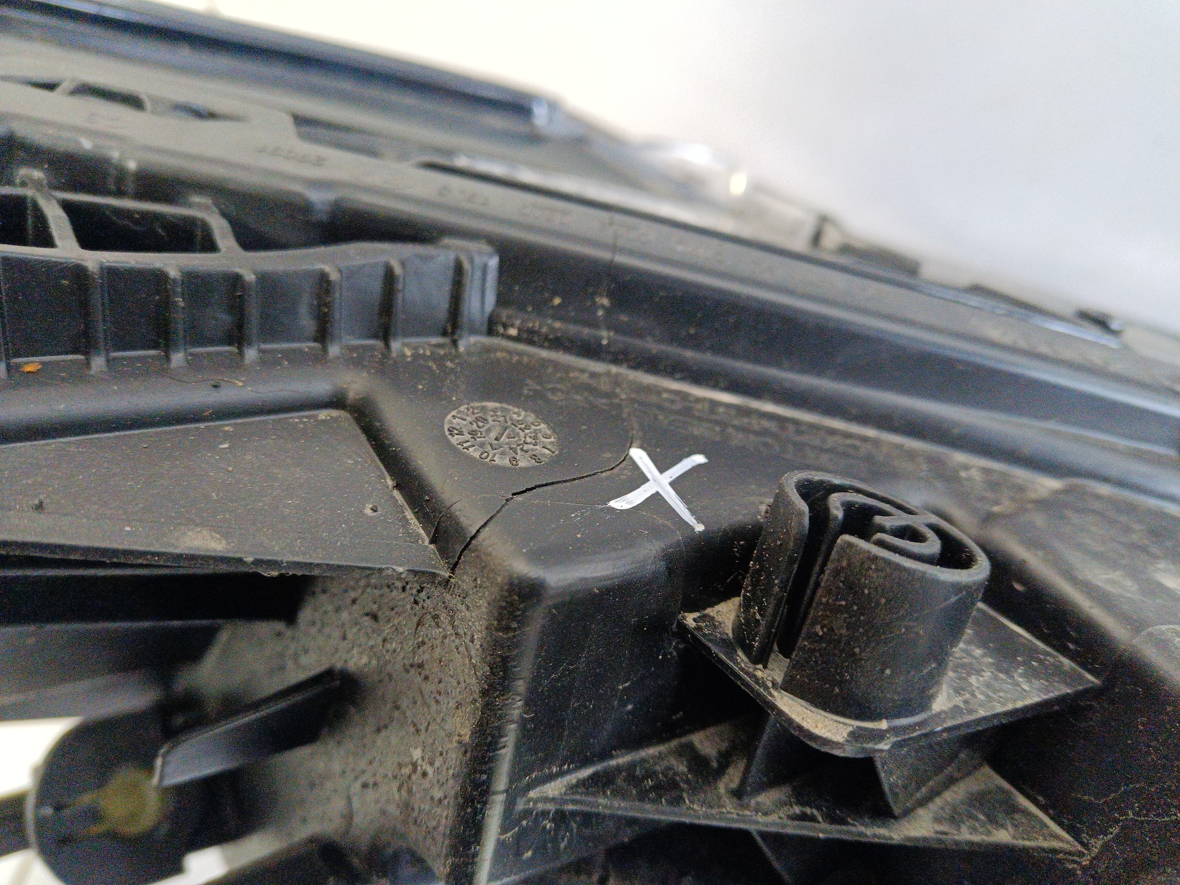 Фара передняя левая Exeed LX LED