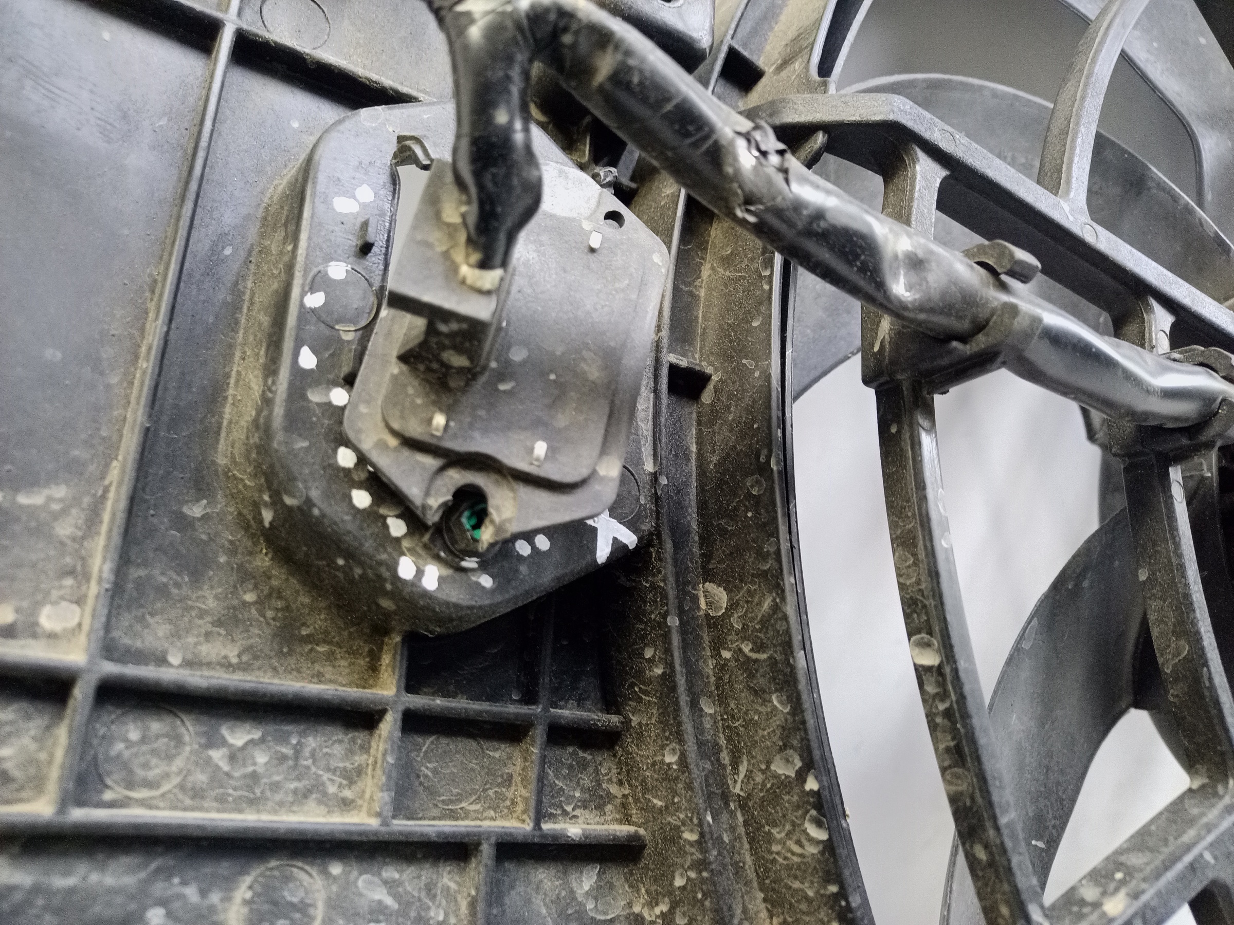 Диффузор вентилятора радиатора Haval M6 2