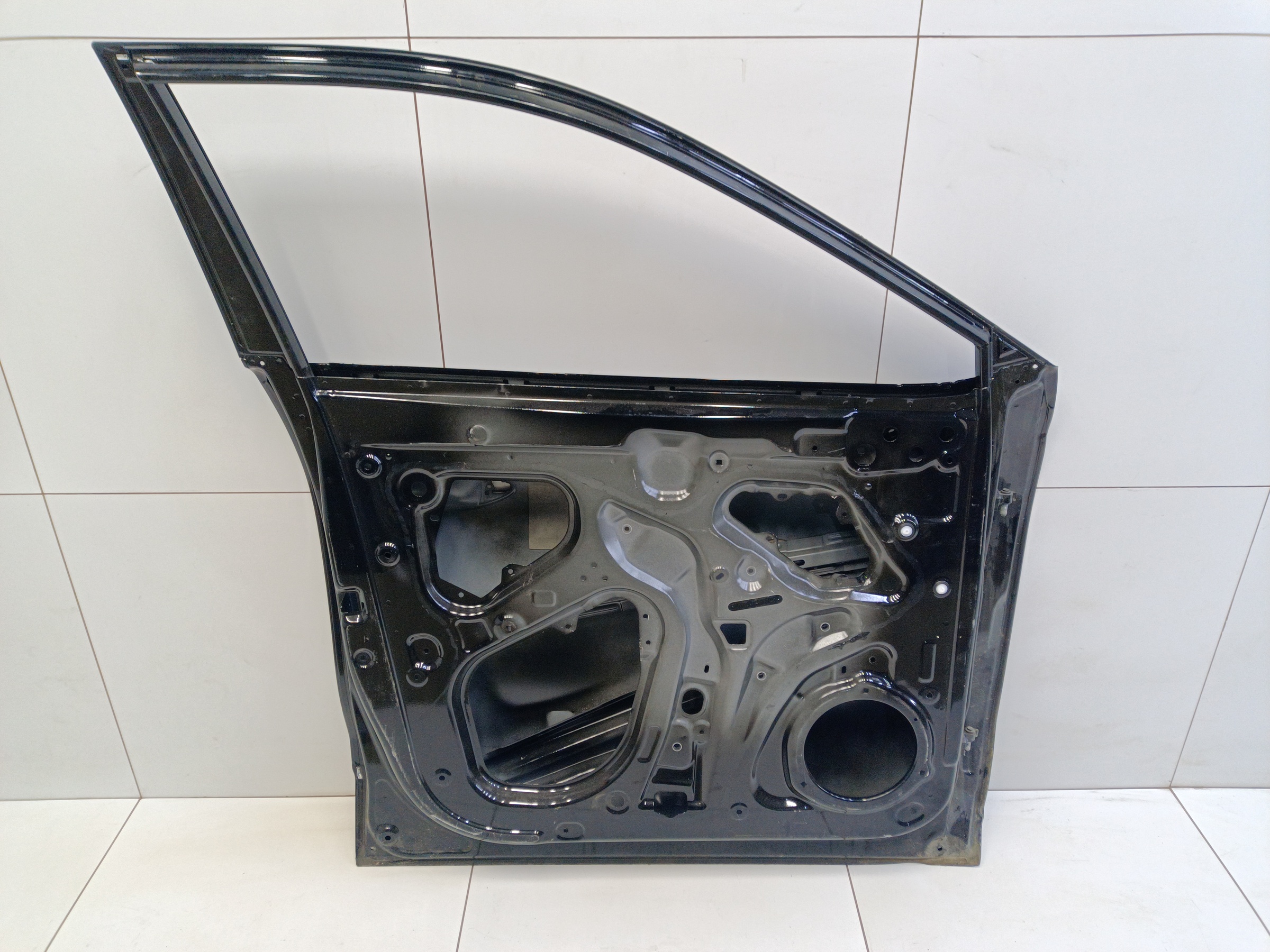 Дверь передняя левая Omoda C5