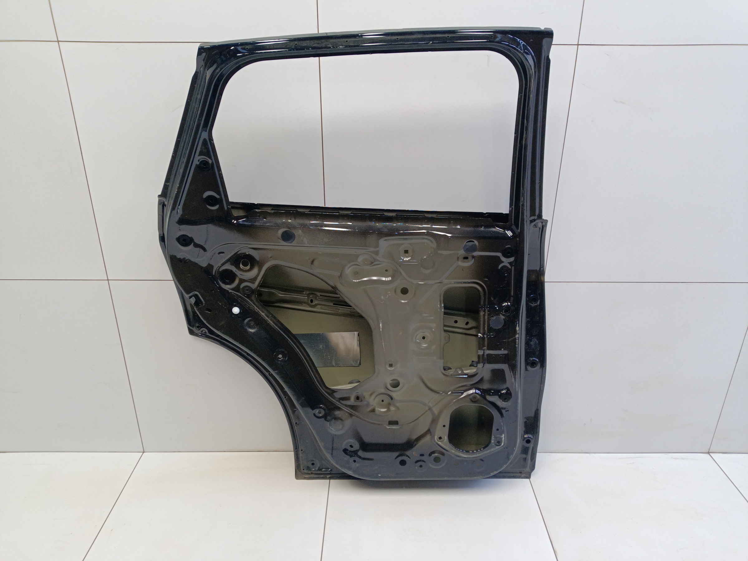 Дверь задняя левая Haval Jolion Restail