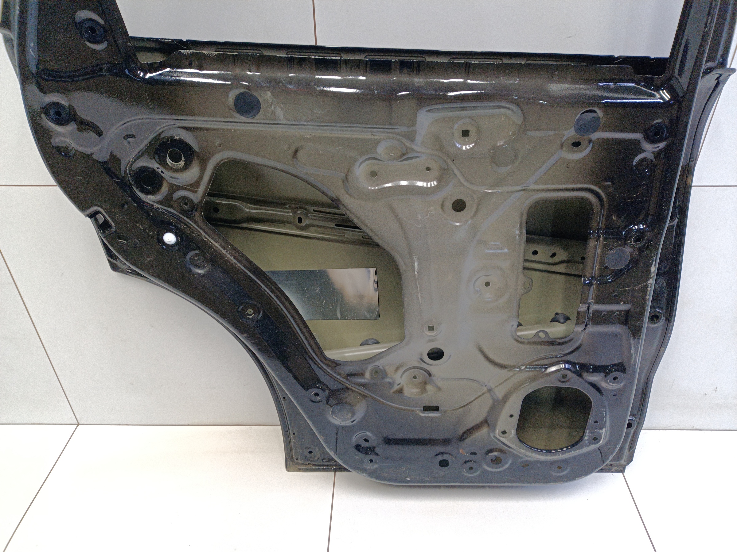 Дверь задняя левая Haval Jolion Restail