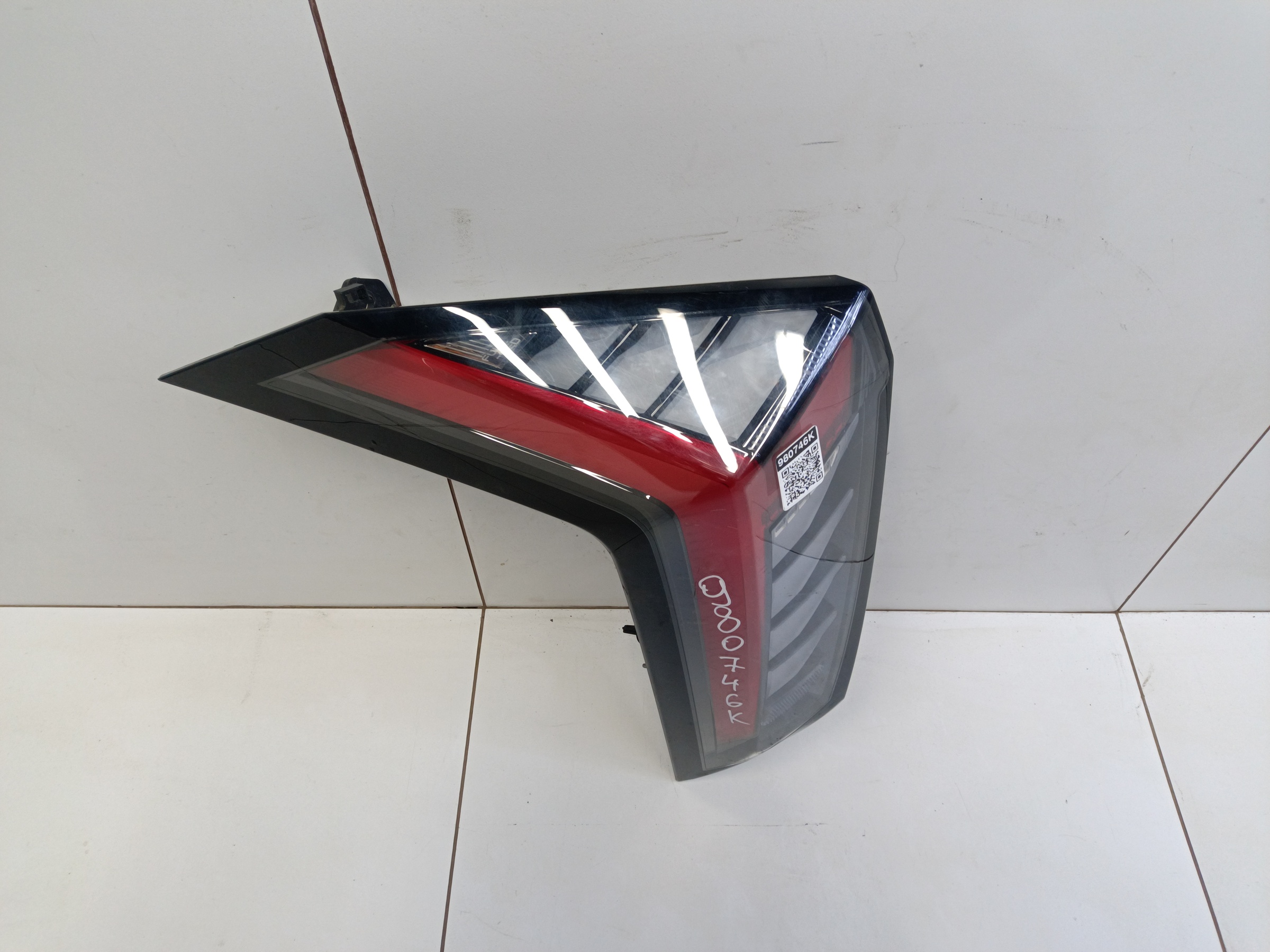 Фонарь задний левый наружный Geely Atlas 2 LED