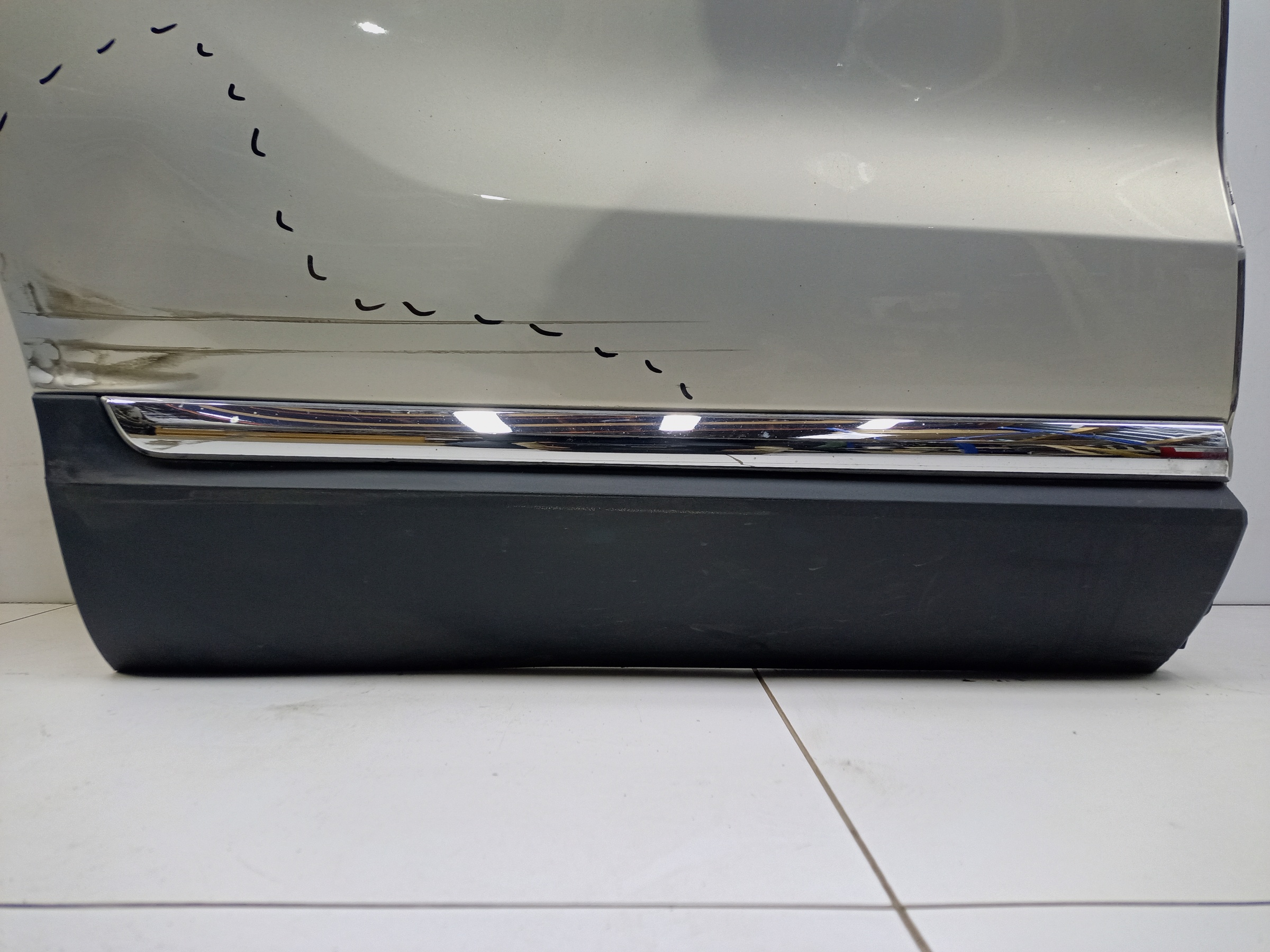 Дверь задняя правая Hongqi HS5