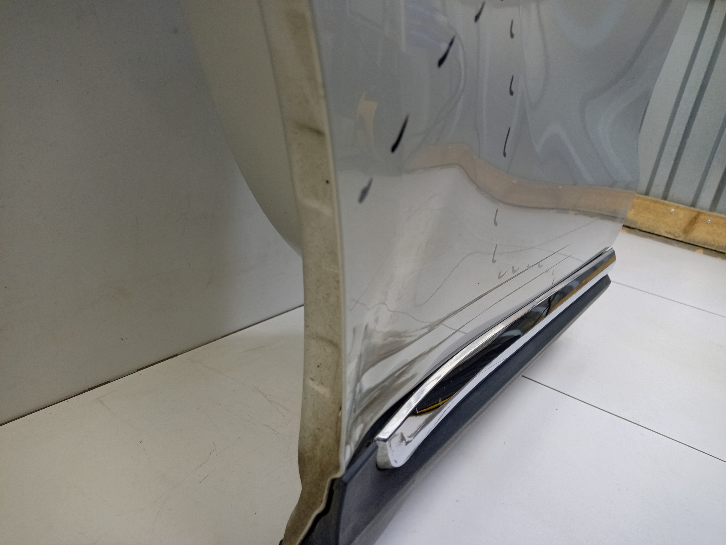 Дверь задняя правая Hongqi HS5