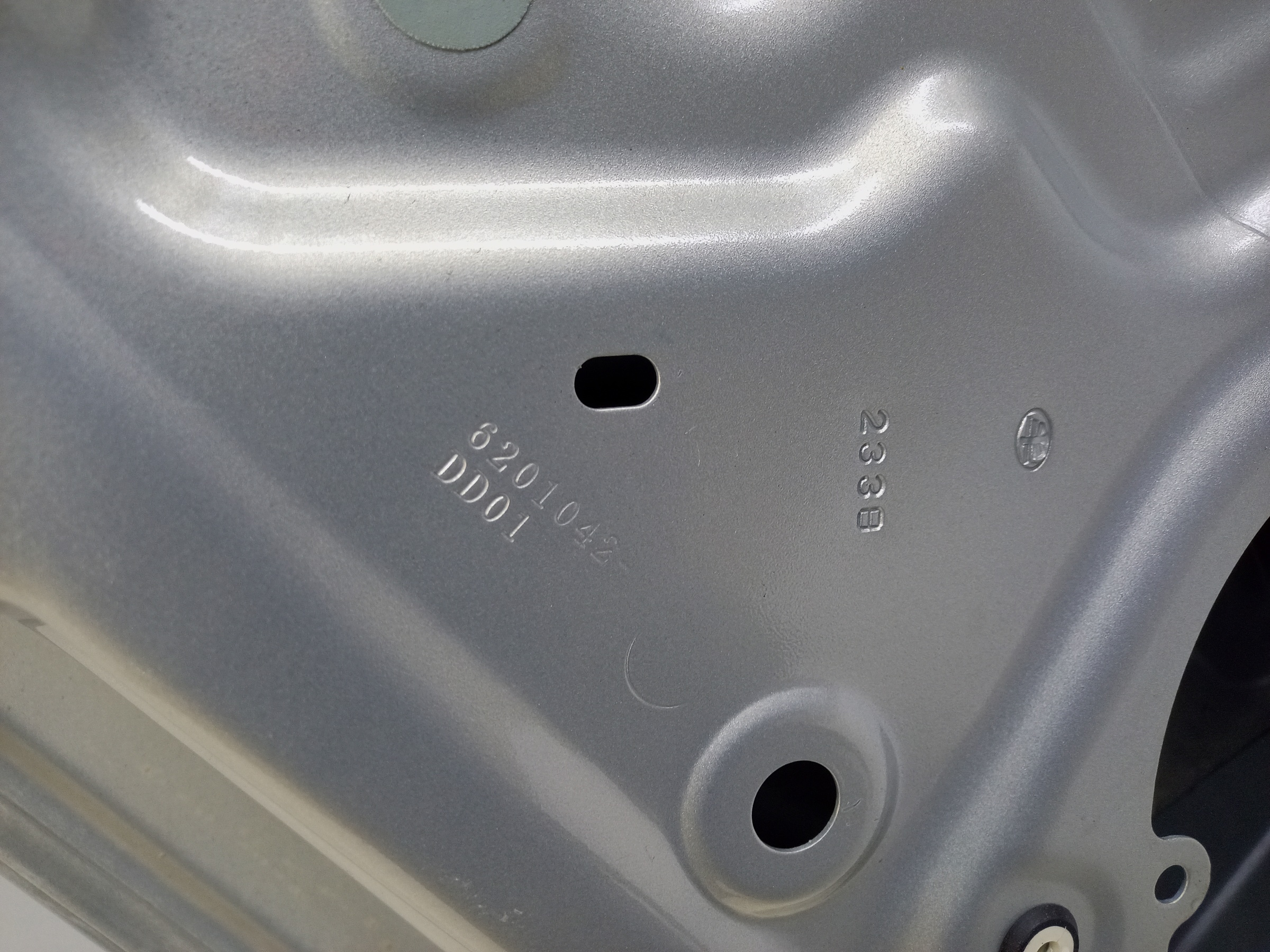 Дверь задняя правая Hongqi HS5