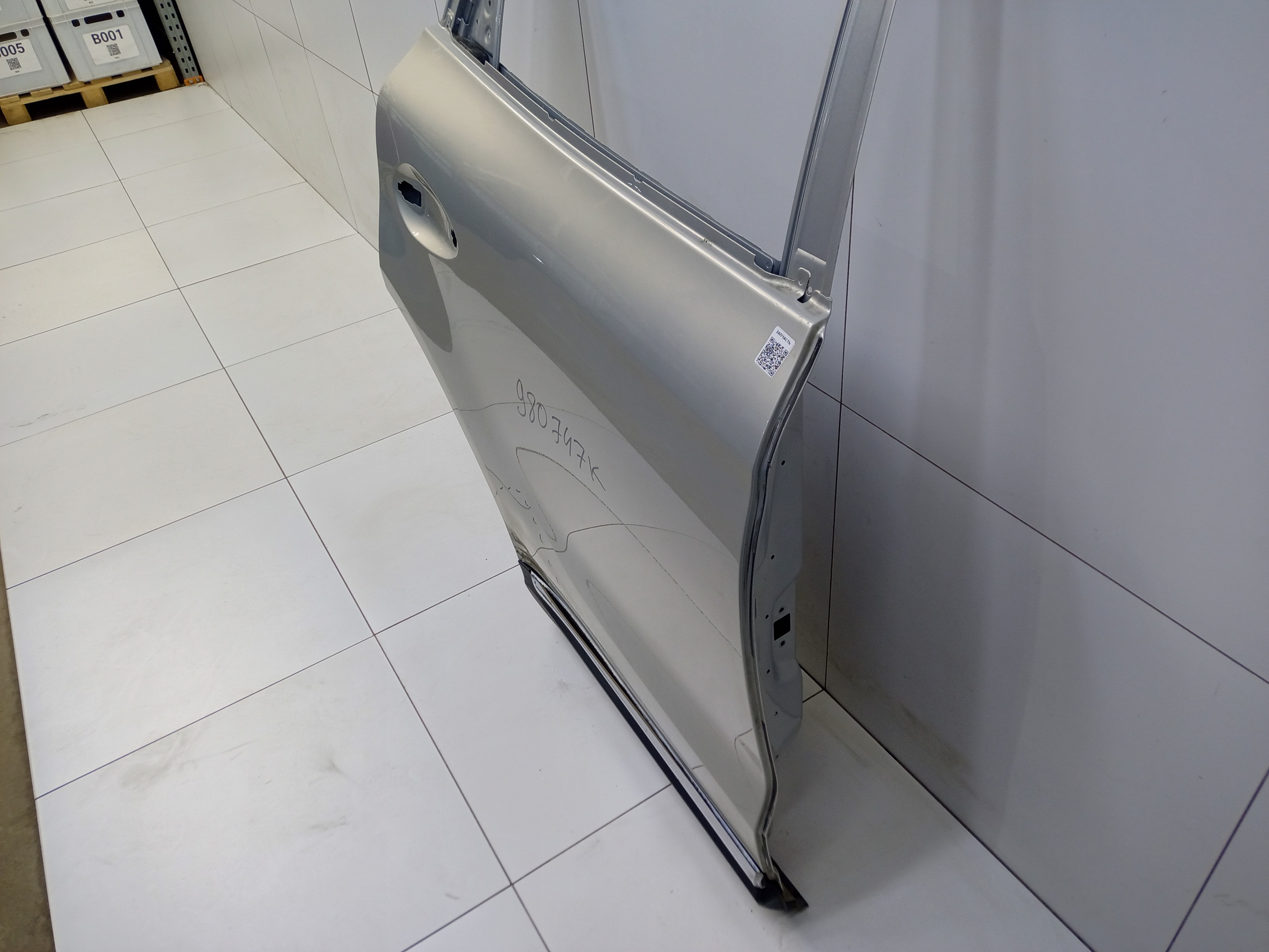 Дверь задняя правая Hongqi HS5