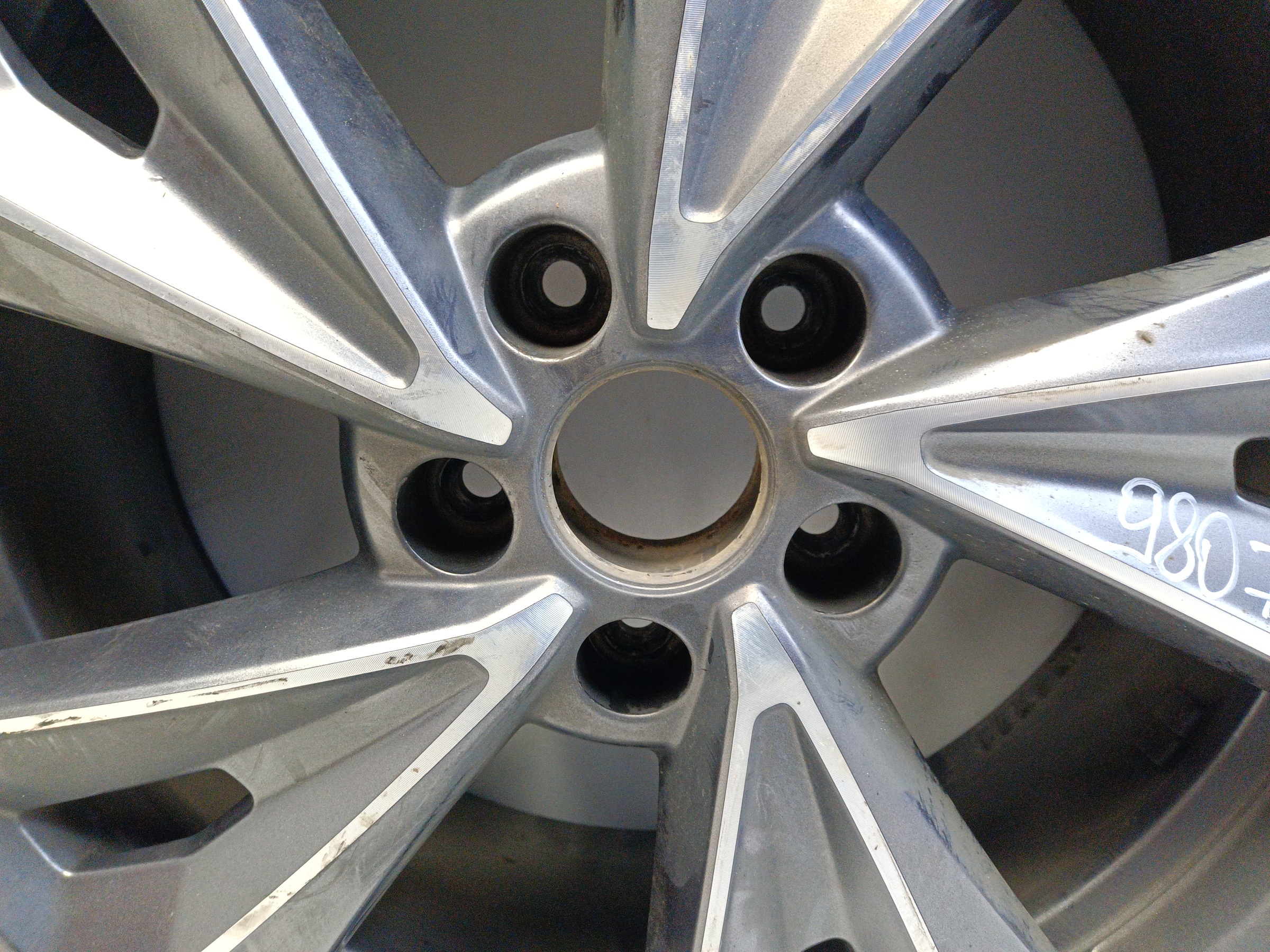 Диск колеса литой Omoda C5 R17