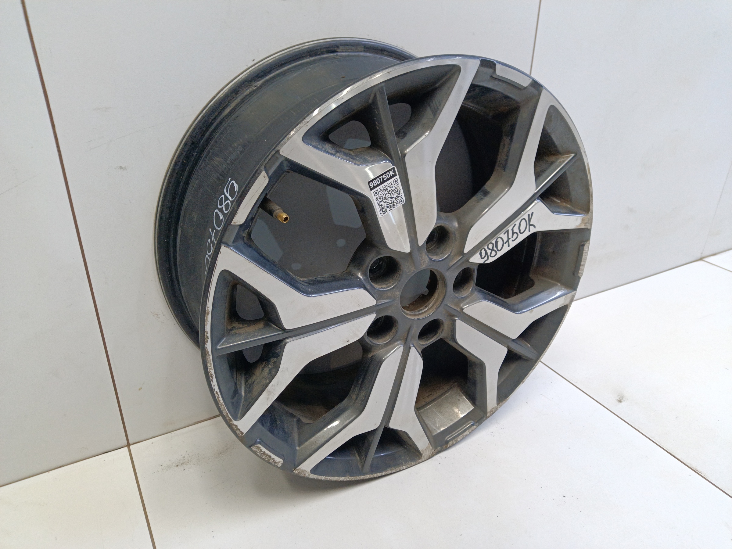 Диск колеса литой Kia Seltos R17