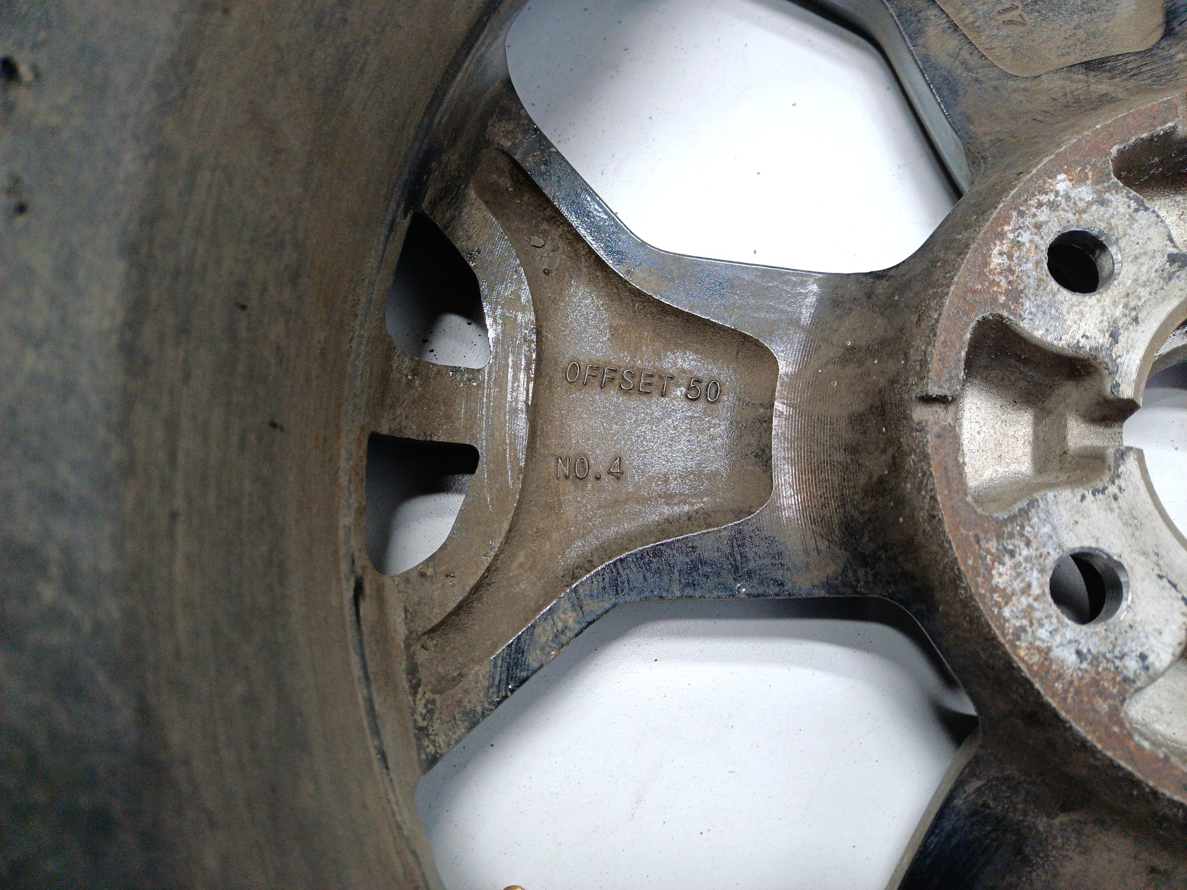 Диск колеса литой Kia Seltos R17