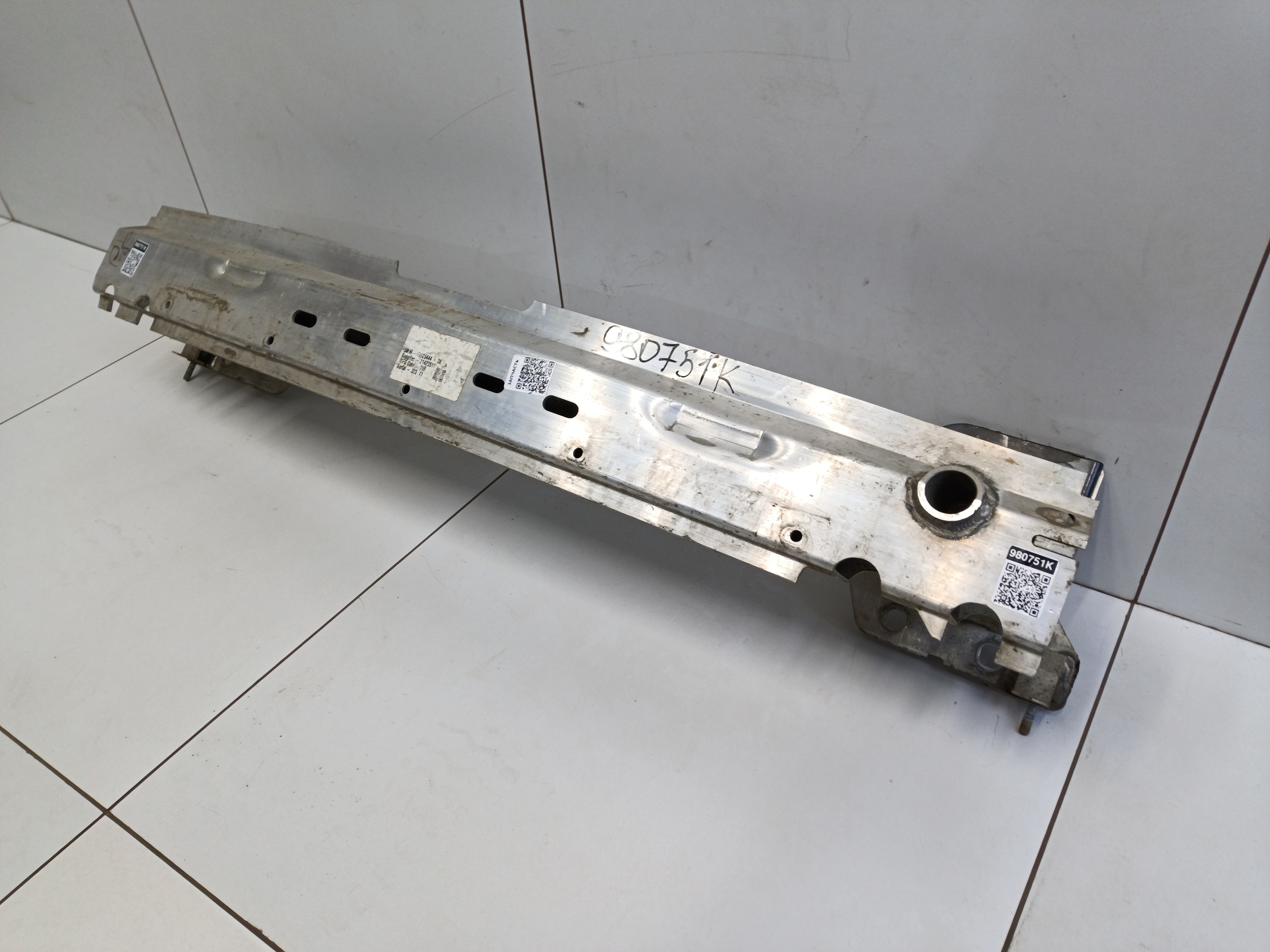 Усилитель заднего бампера BMW X7 G07