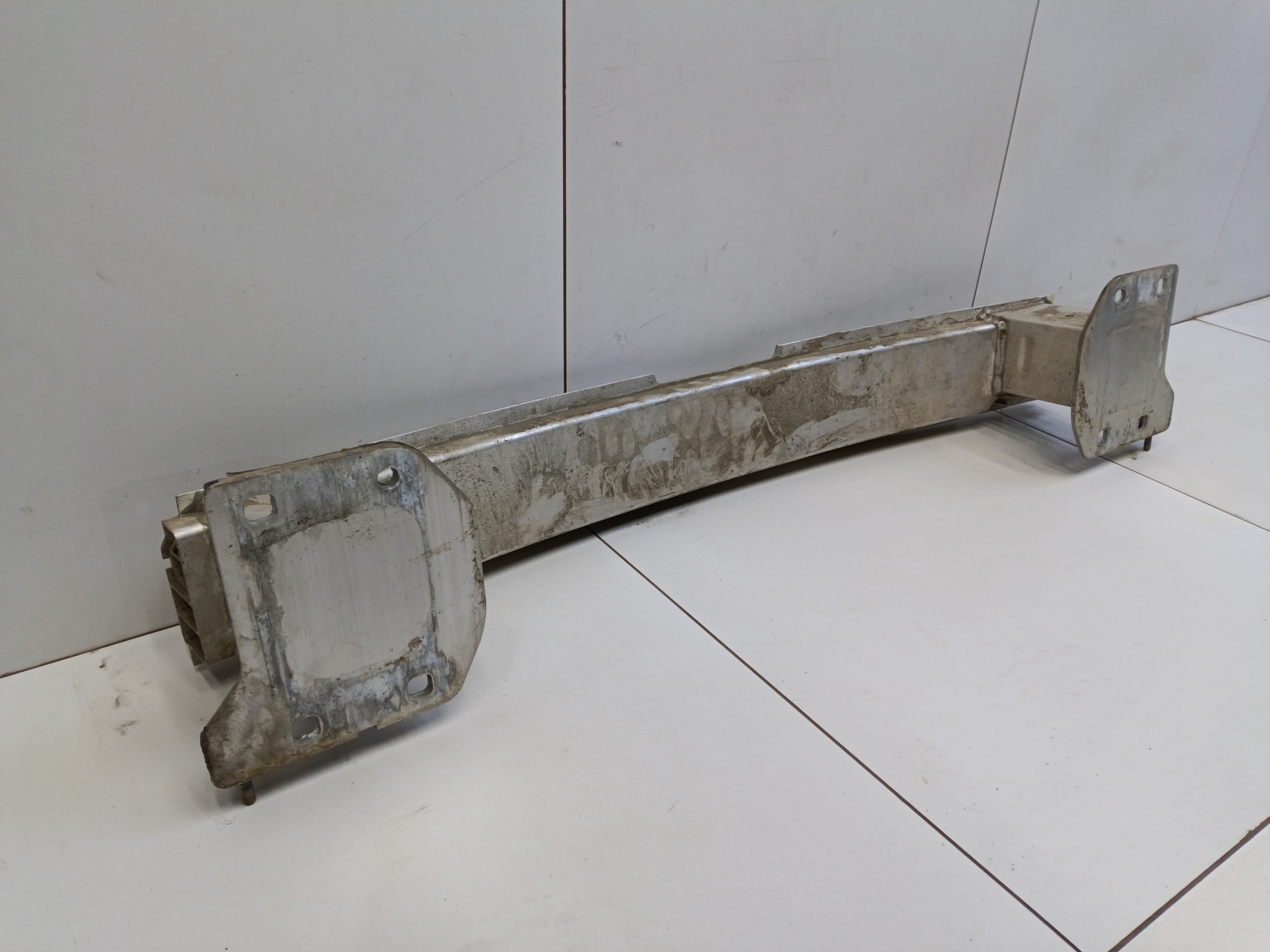 Усилитель заднего бампера BMW X7 G07