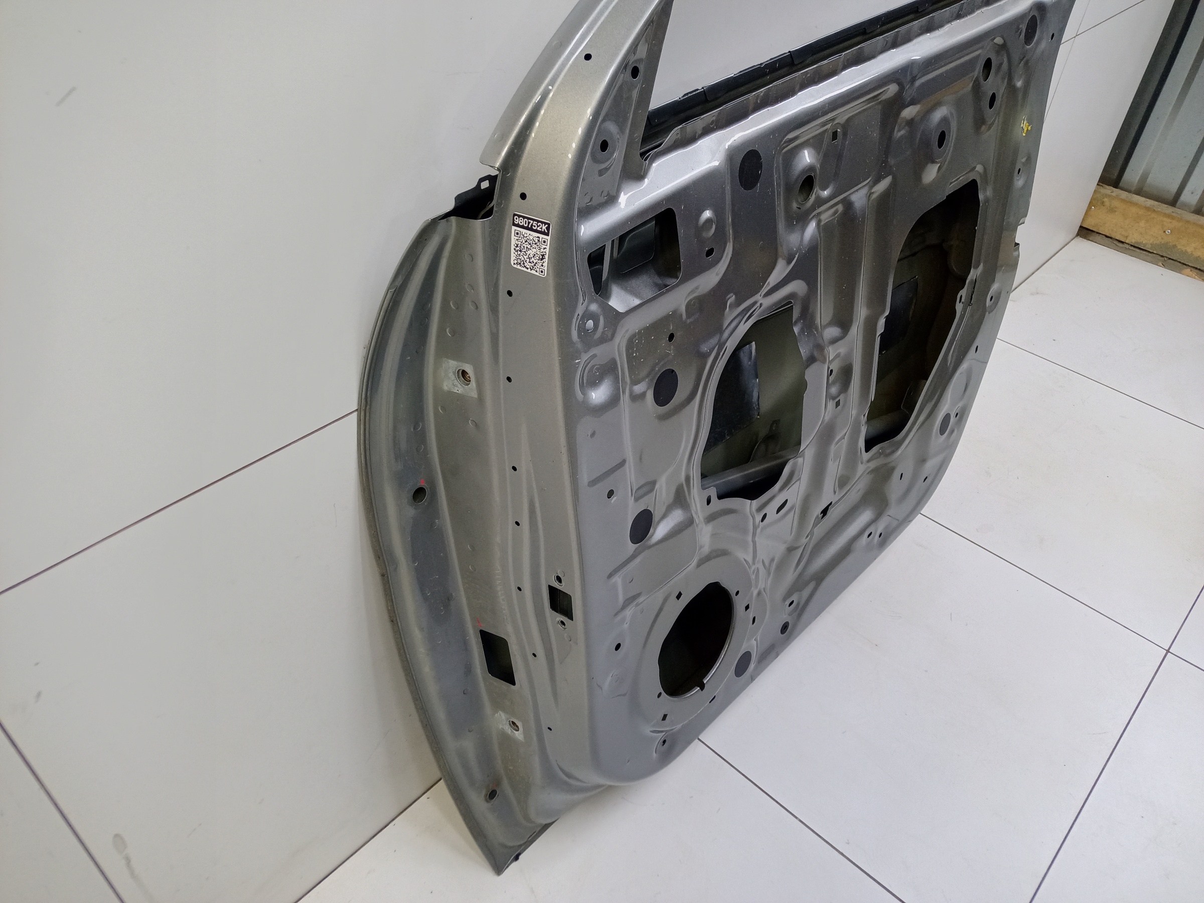 Дверь передняя правая Haval Jolion без молдинга