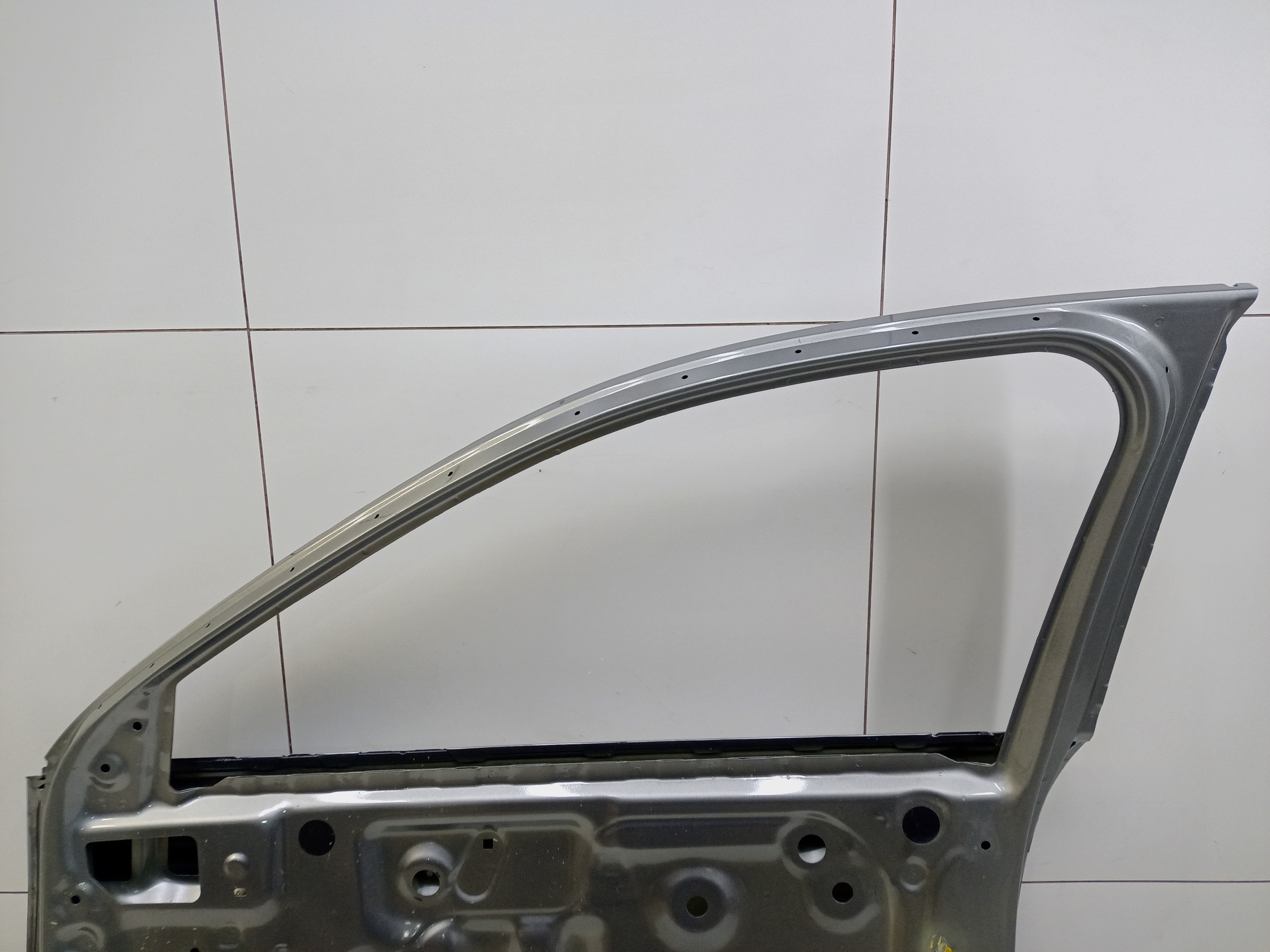 Дверь передняя правая Haval Jolion без молдинга