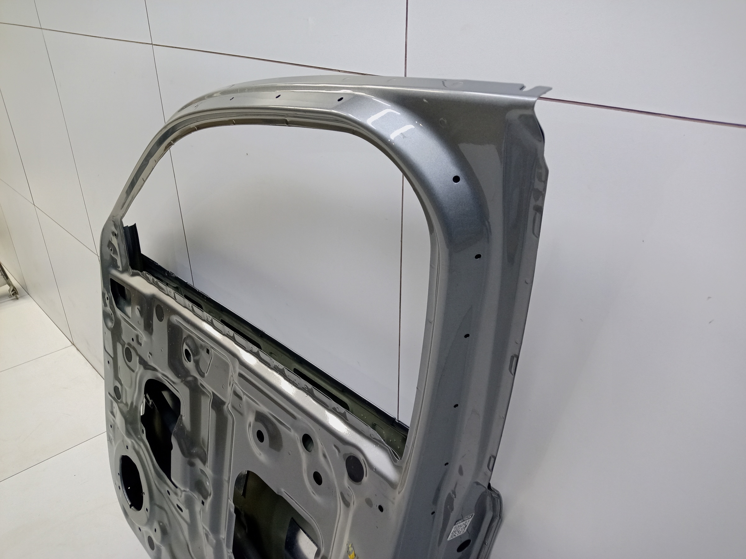 Дверь передняя правая Haval Jolion без молдинга