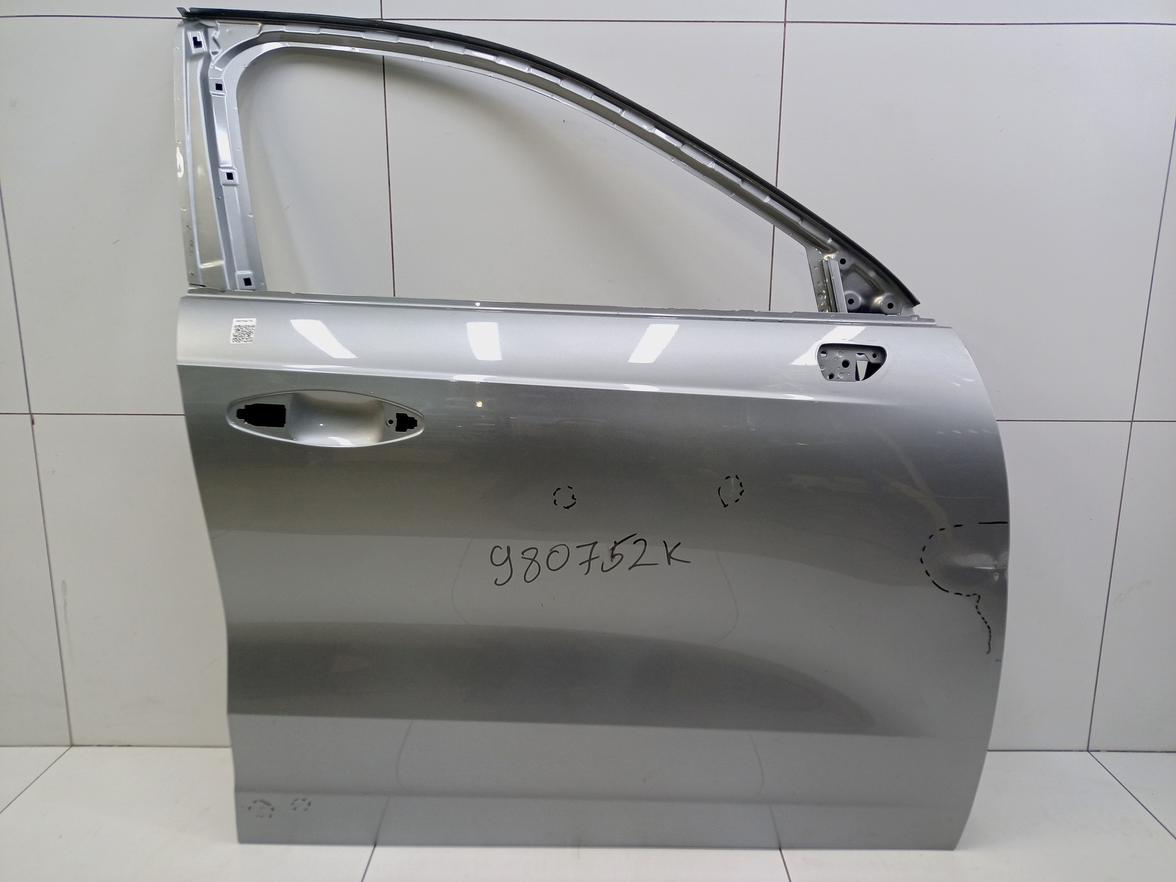 Дверь передняя правая Haval Jolion без молдинга