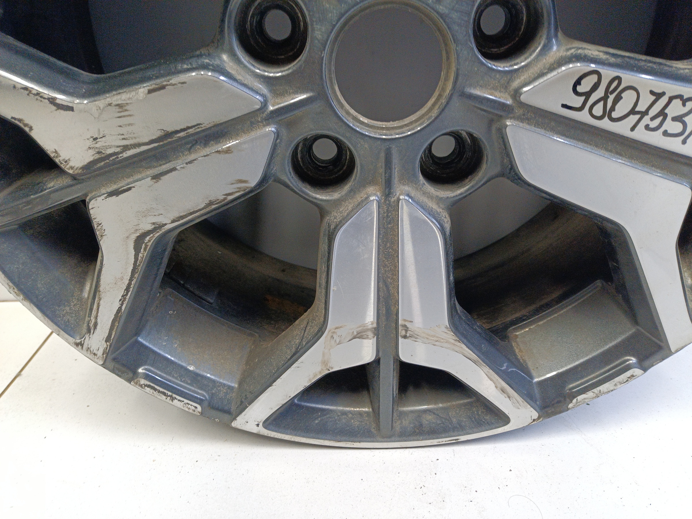 Диск колеса литой Kia Seltos R17